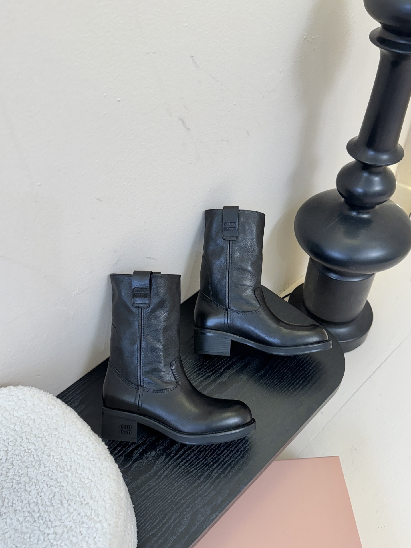 Miumiu谬谬朋克风秋冬机车造型长靴松弛感限量走秀款一双封神复古骑士靴切尔西短靴🤩怎么穿都好看今夏时髦