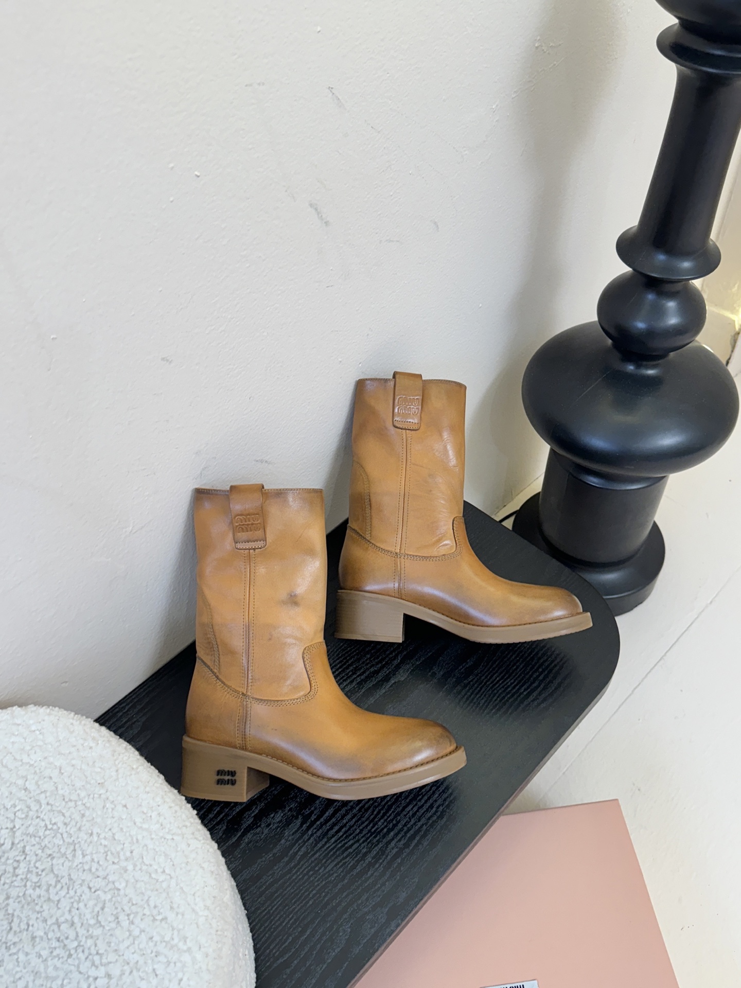 Miumiu谬谬朋克风秋冬机车造型长靴松弛感限量走秀款一双封神复古骑士靴切尔西短靴🤩怎么穿都好看今夏时髦