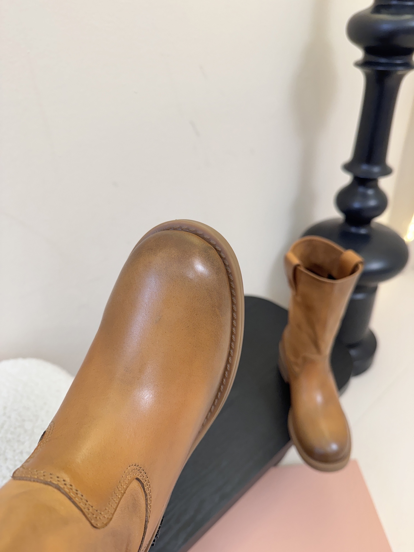 Miumiu谬谬朋克风秋冬机车造型长靴松弛感限量走秀款一双封神复古骑士靴切尔西短靴🤩怎么穿都好看今夏时髦