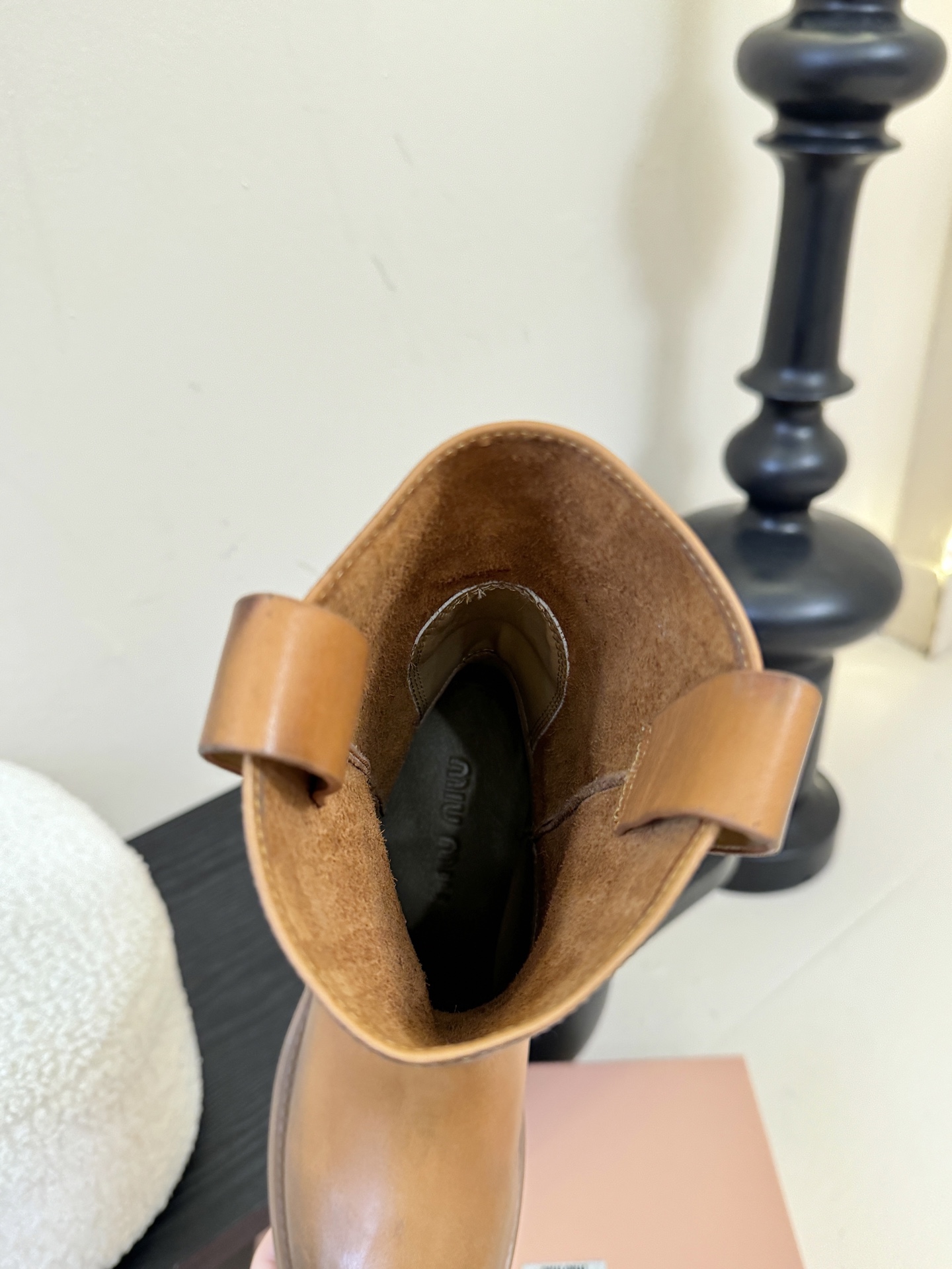 Miumiu谬谬朋克风秋冬机车造型长靴松弛感限量走秀款一双封神复古骑士靴切尔西短靴🤩怎么穿都好看今夏时髦