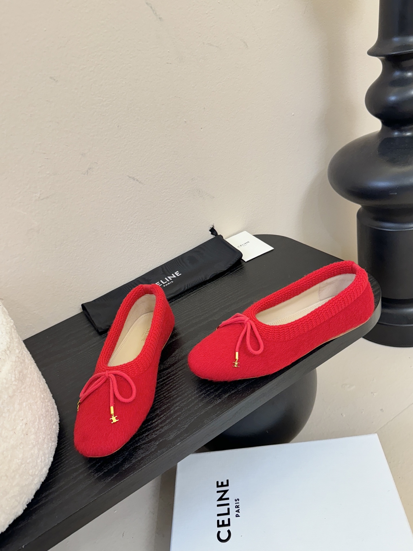 CELINE*赛琳F018 2025ss新款玛丽珍平底乐福鞋单鞋网红爆款来袭！各大网红抢先体验、Celi