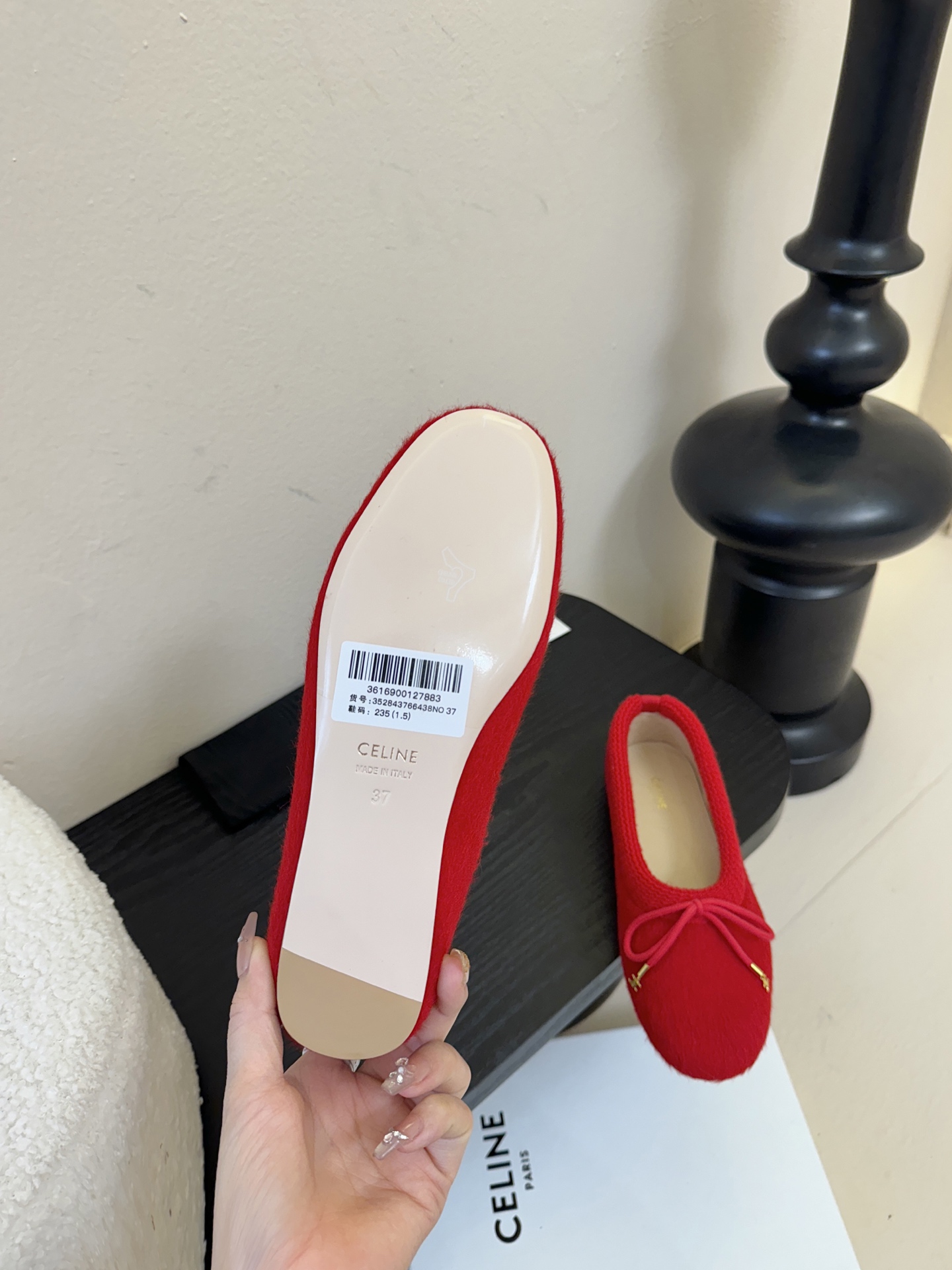 CELINE*赛琳F018 2025ss新款玛丽珍平底乐福鞋单鞋网红爆款来袭！各大网红抢先体验、Celi