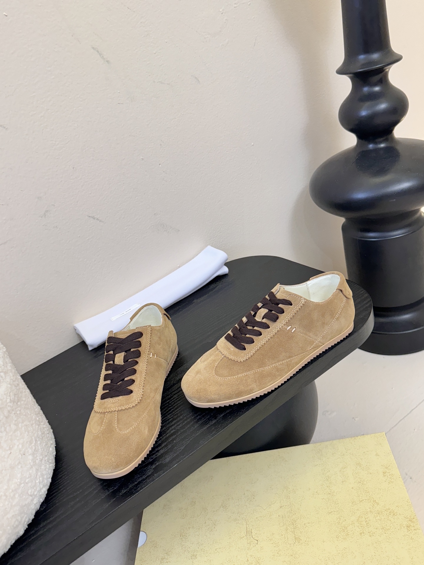 小众潮牌🔥The ro*26春夏新款极简主义拼色系带休闲鞋阿甘德训鞋！这款低帮运动鞋是打造极简主义休闲夏