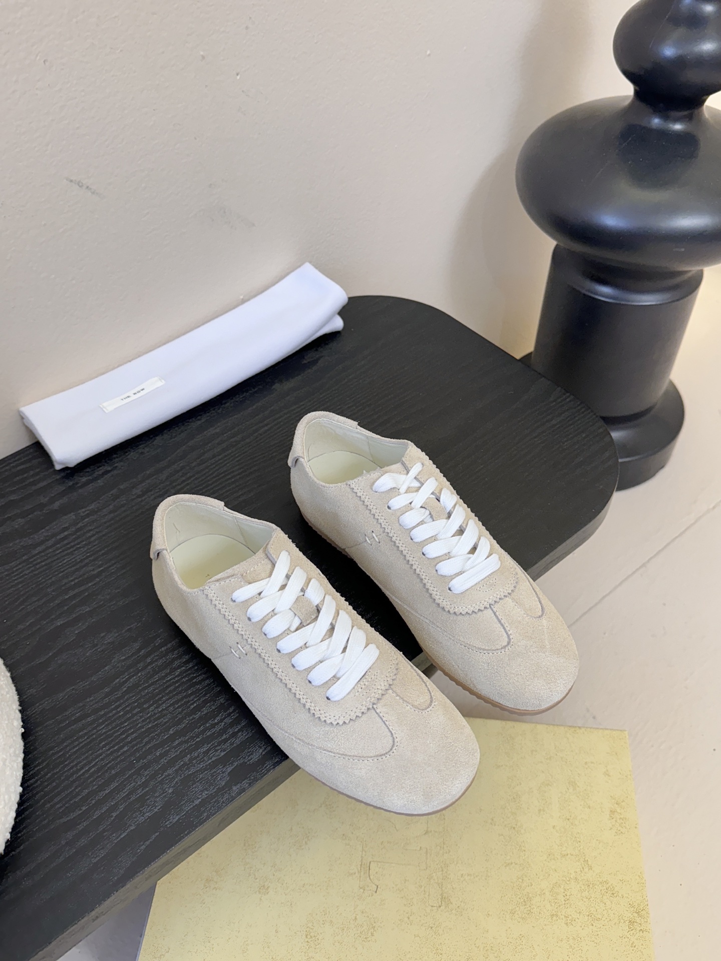 小众潮牌🔥The ro*26春夏新款极简主义拼色系带休闲鞋阿甘德训鞋！这款低帮运动鞋是打造极简主义休闲夏