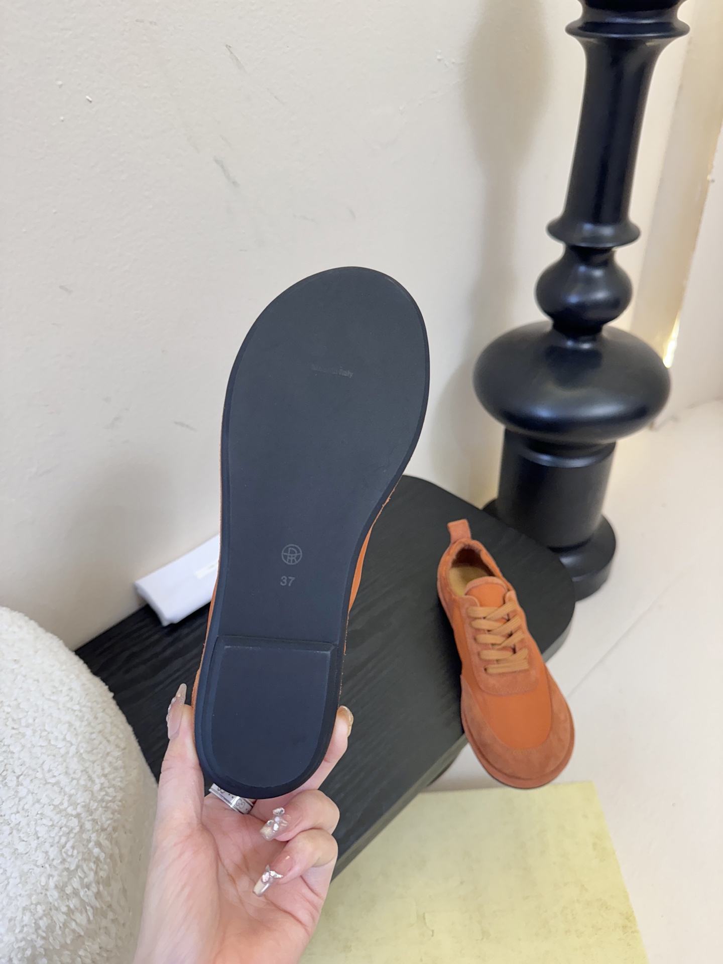 THE Ro*26春夏最新简易拼色系带阿甘休闲鞋！小红书被点爆的一款最新单品！一眼情定the ro*板鞋