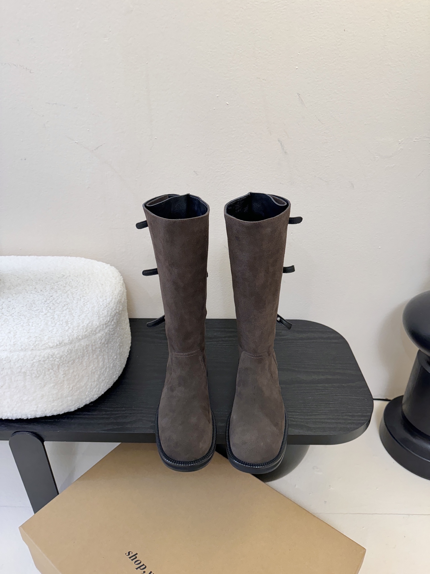 韩国小众时髦shop we are 手工骑士靴头层缩纹小牛皮搭配柔软羊皮完美配适两穿风格 靴筒超显瘦，上