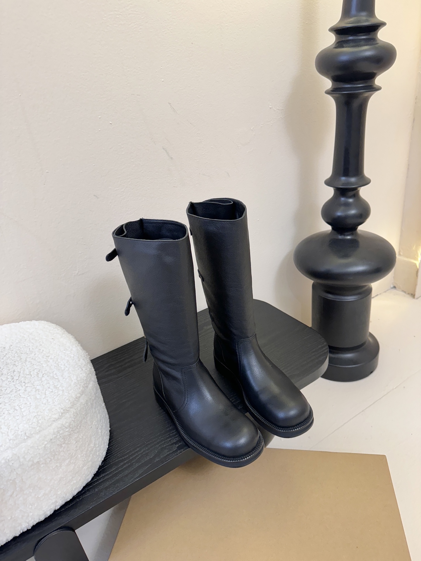 韩国小众时髦shop we are 手工骑士靴头层缩纹小牛皮搭配柔软羊皮完美配适两穿风格 靴筒超显瘦，上