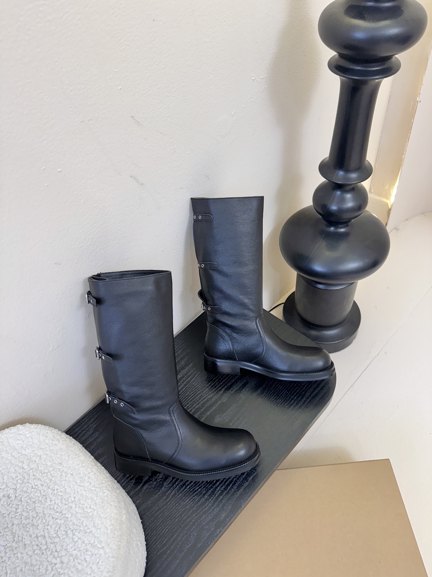 韩国小众时髦shop we are 手工骑士靴头层缩纹小牛皮搭配柔软羊皮完美配适两穿风格 靴筒超显瘦，上