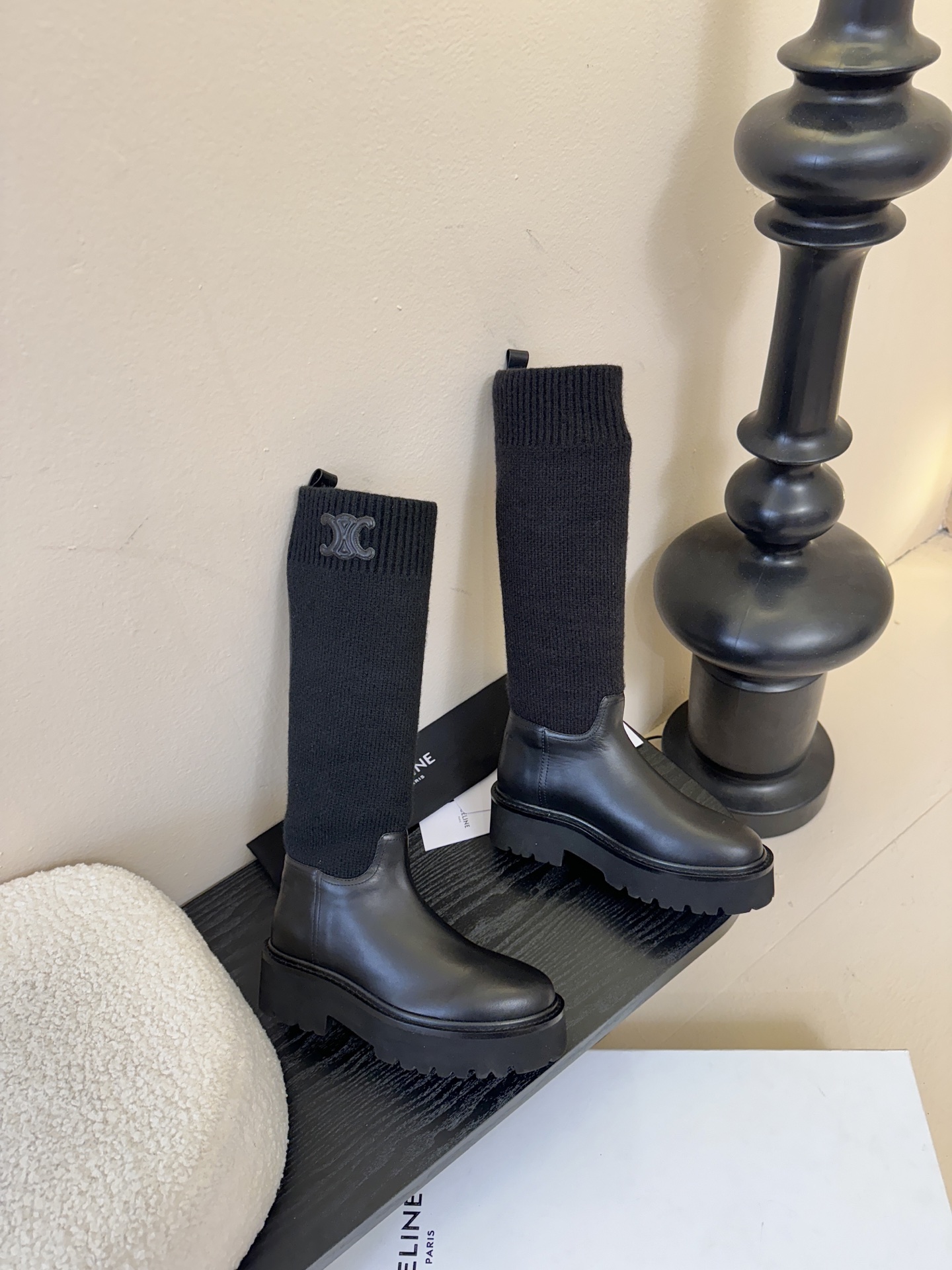 【CELINE·思琳】赛琳2025秋冬款BULKY BUCKLED系列拼色一脚蹬交叉搭扣长靴松紧带帆布短