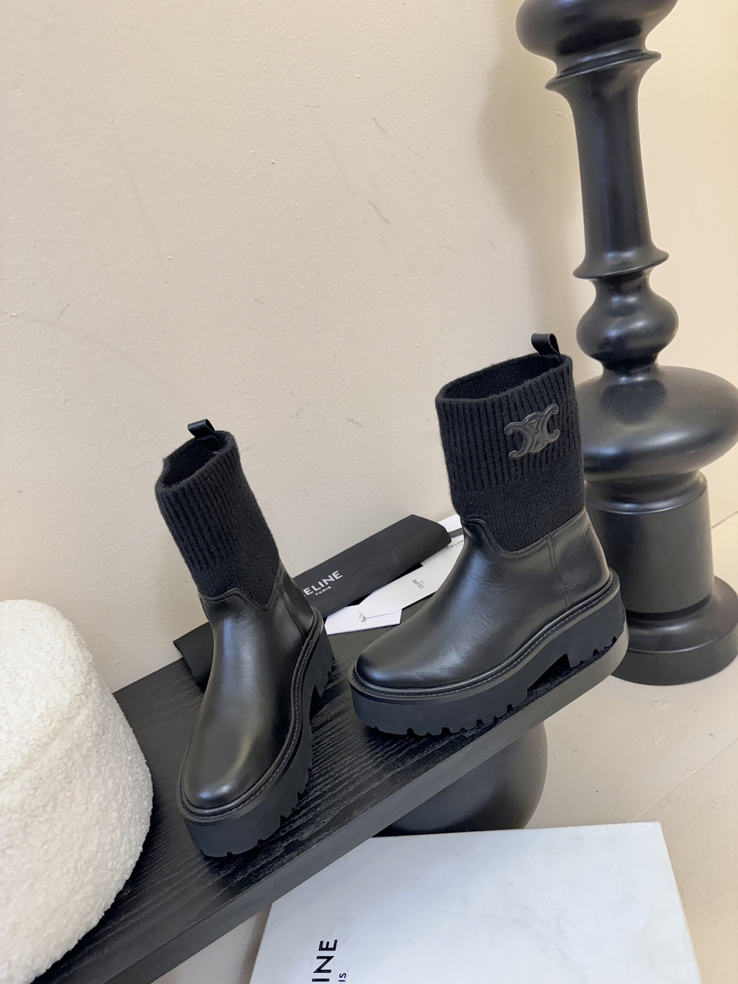 【CELINE·思琳】赛琳2025秋冬款BULKY BUCKLED系列拼色一脚蹬交叉搭扣长靴松紧带帆布短