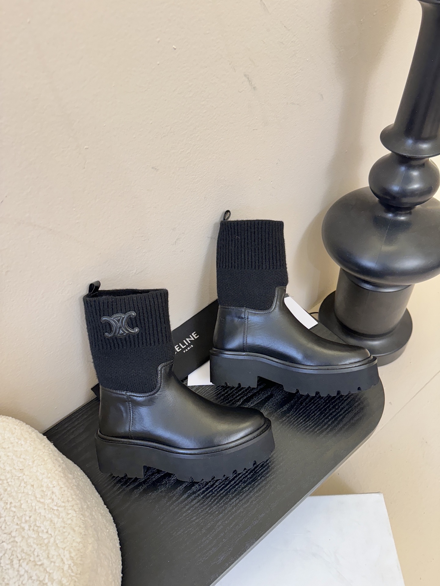 【CELINE·思琳】赛琳2025秋冬款BULKY BUCKLED系列拼色一脚蹬交叉搭扣长靴松紧带帆布短