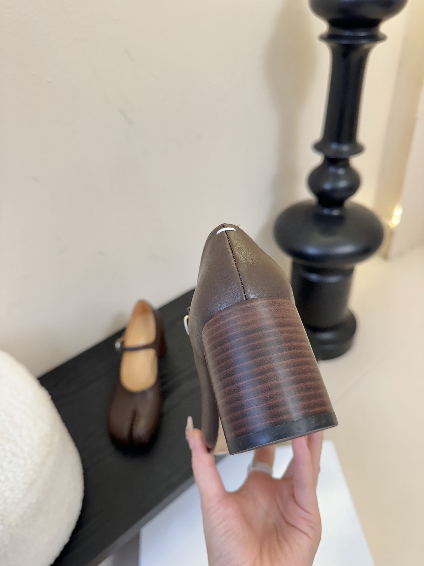 MM6新款圆跟分指鞋 丑萌丑萌的百搭舒适型 穿搭率超高的四季单品进口牛皮面/牛皮内里、踮脚意大利真皮大底