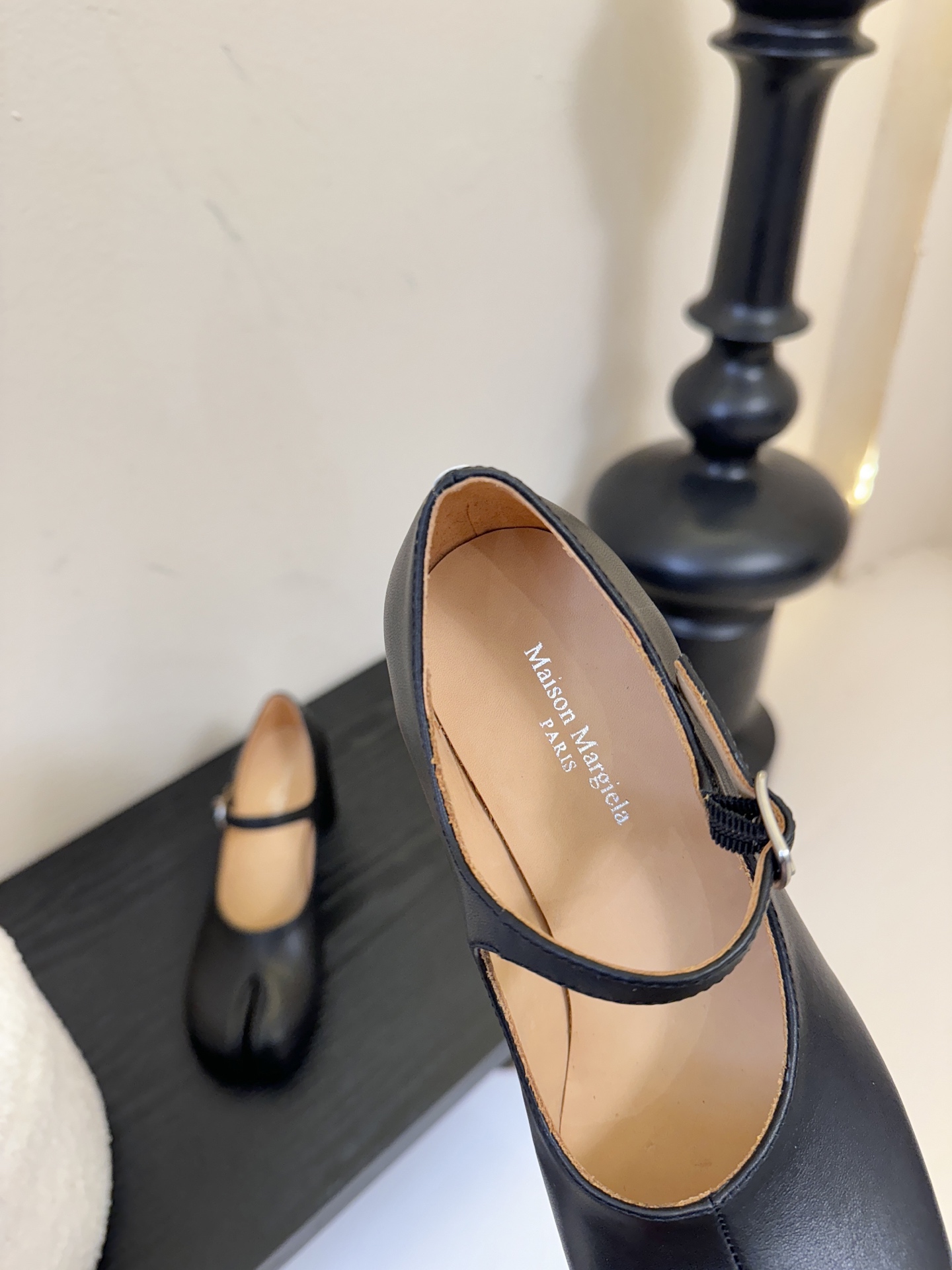 MM6新款圆跟分指鞋 丑萌丑萌的百搭舒适型 穿搭率超高的四季单品进口牛皮面/牛皮内里、踮脚意大利真皮大底