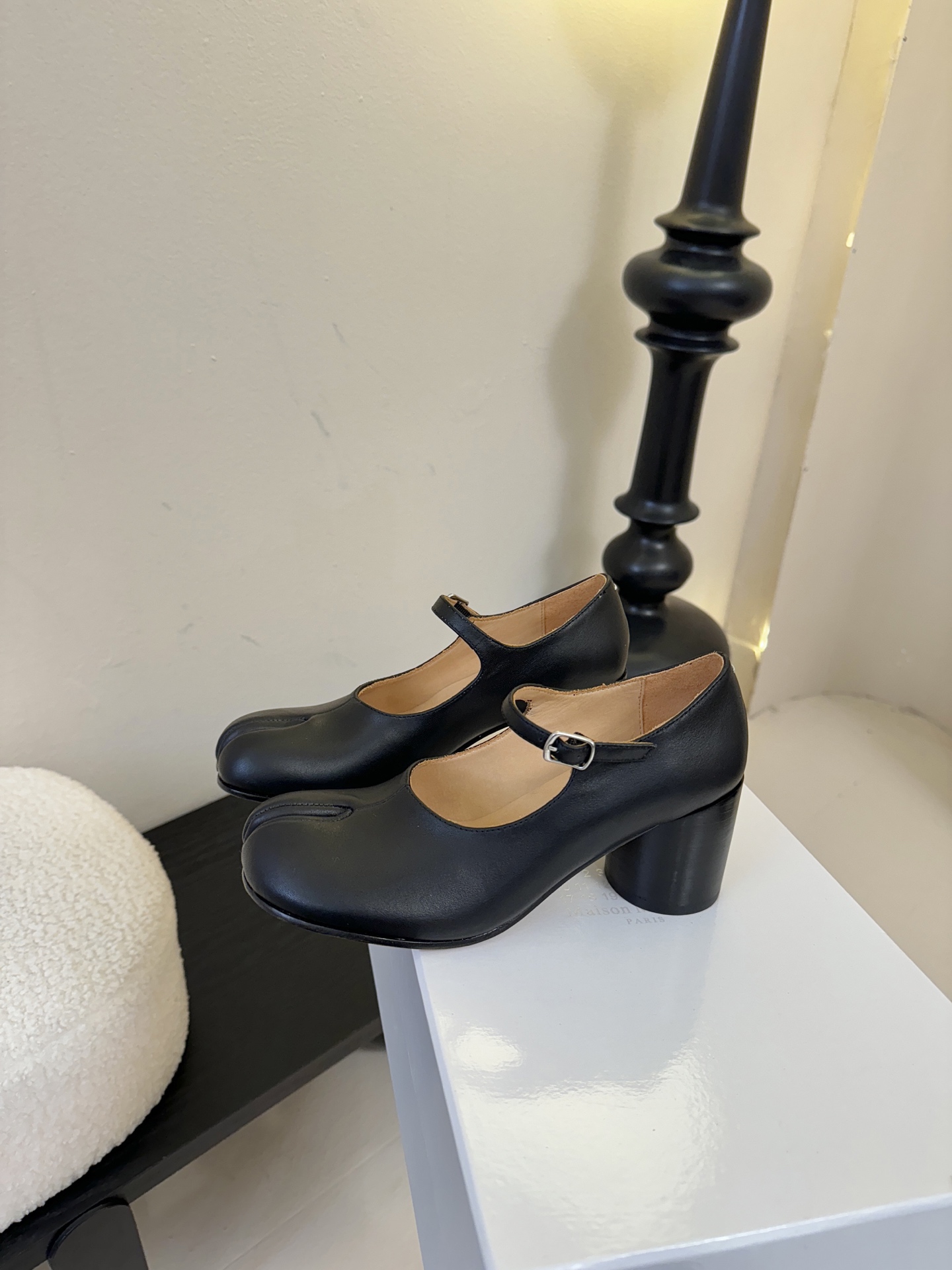 MM6新款圆跟分指鞋 丑萌丑萌的百搭舒适型 穿搭率超高的四季单品进口牛皮面/牛皮内里、踮脚意大利真皮大底