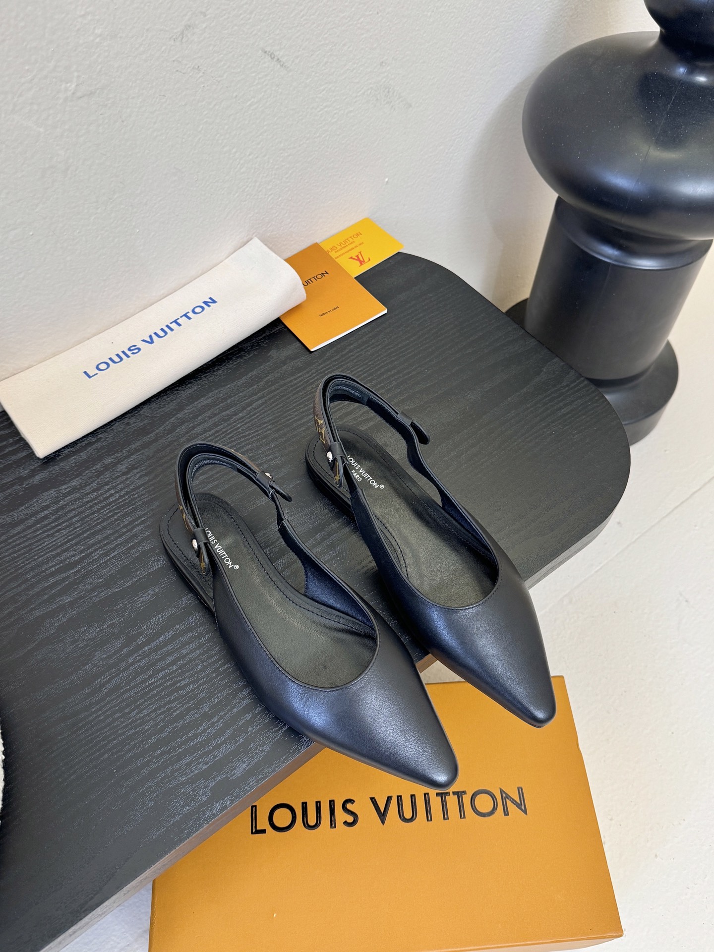 25ss夏季新款 LOUIS VUITTON 路易威登 LV LEGACY 露跟高跟鞋后空凉鞋尖头猫跟高