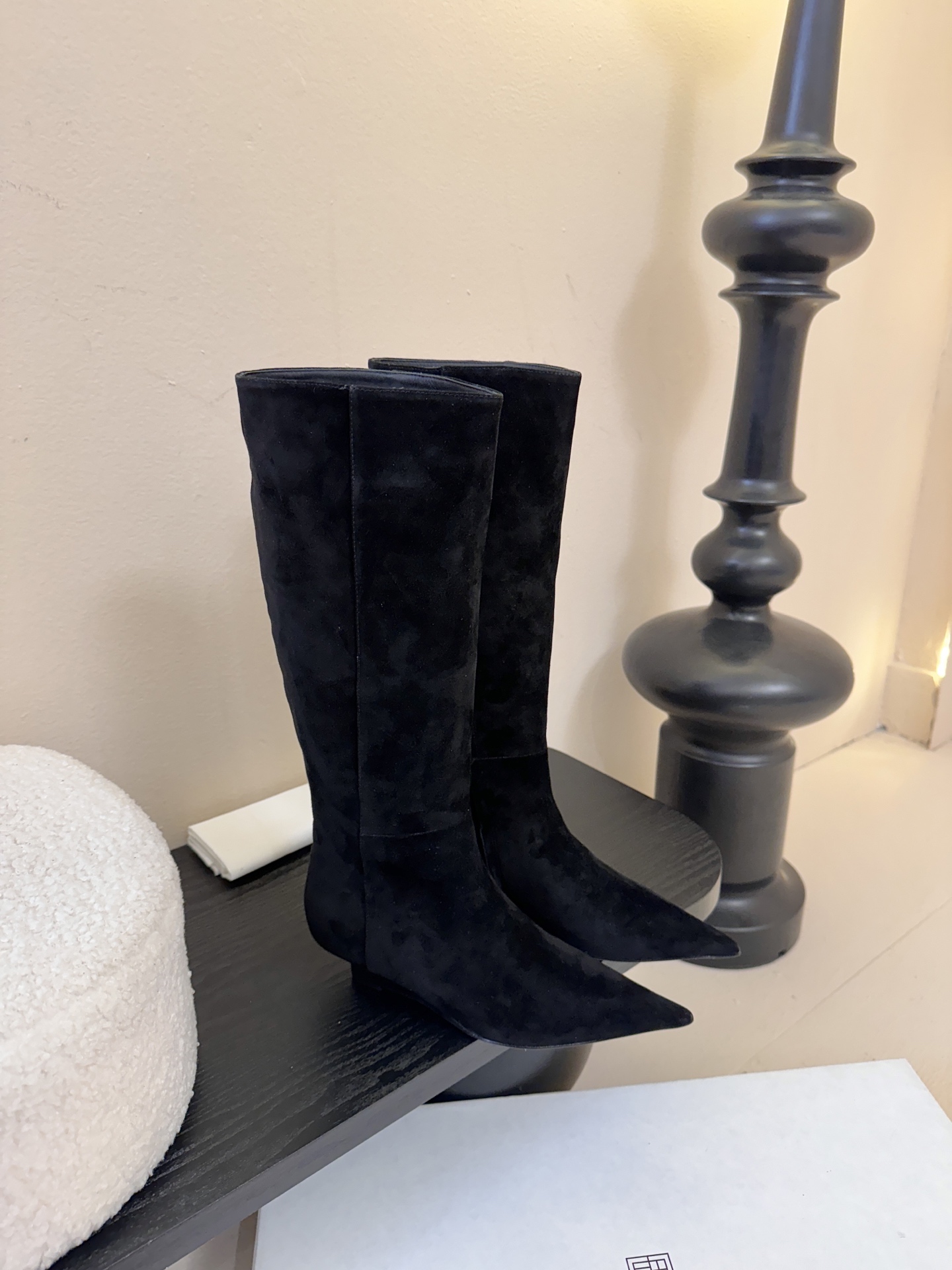 TOTEME25ss早秋新款复古坡跟短靴尖头侧拉链短靴！绝美裸靴！🔥时髦极小尖头搭配坡跟内增高的设计 潇