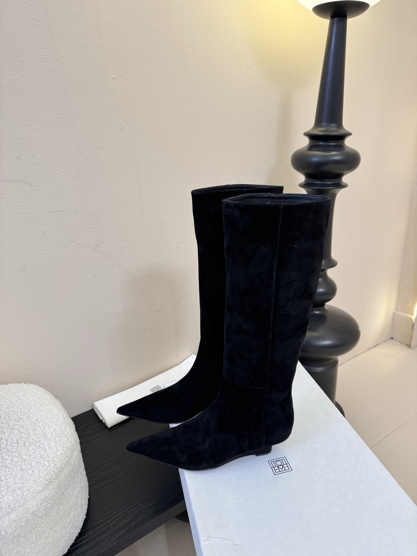 TOTEME25ss早秋新款复古坡跟短靴尖头侧拉链短靴！绝美裸靴！🔥时髦极小尖头搭配坡跟内增高的设计 潇