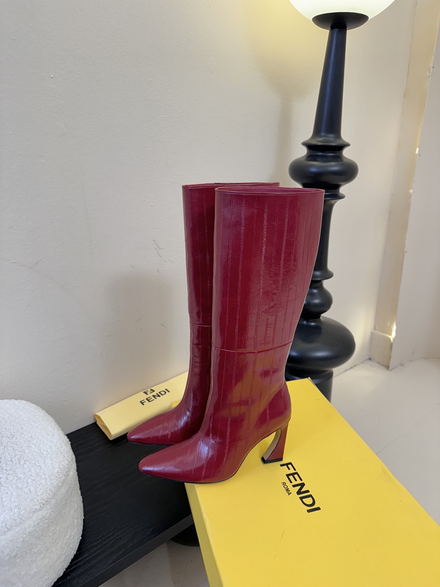 FENDI芬迪 25新切尔西骑士靴YYDS→_→FD又出美靴啦 经典FF老花高级特殊压印 开模原版分体五