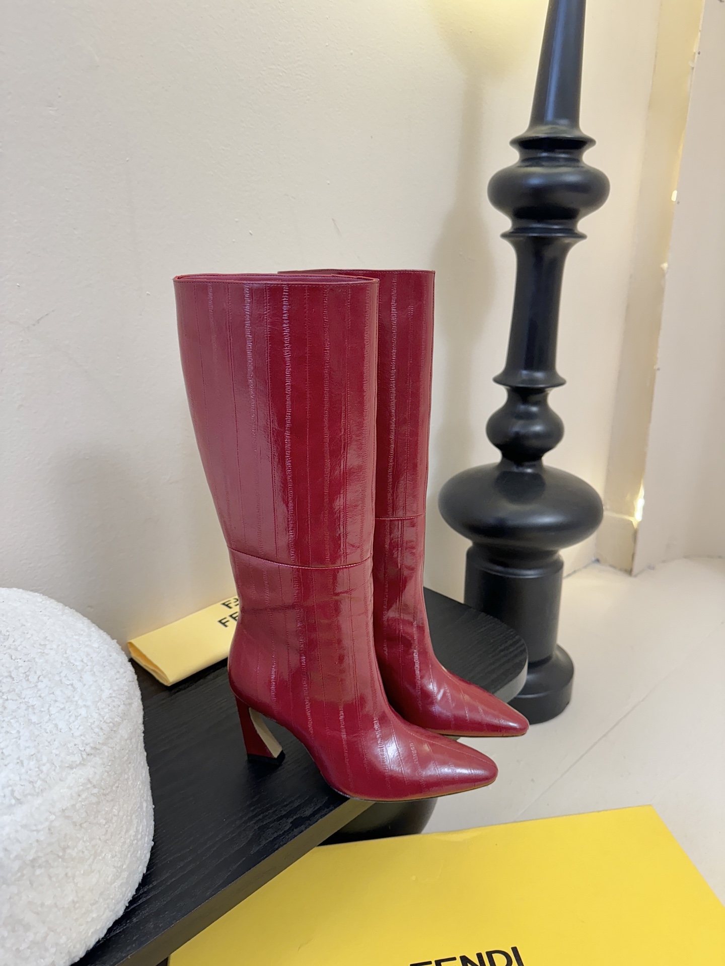 FENDI芬迪 25新切尔西骑士靴YYDS→_→FD又出美靴啦 经典FF老花高级特殊压印 开模原版分体五