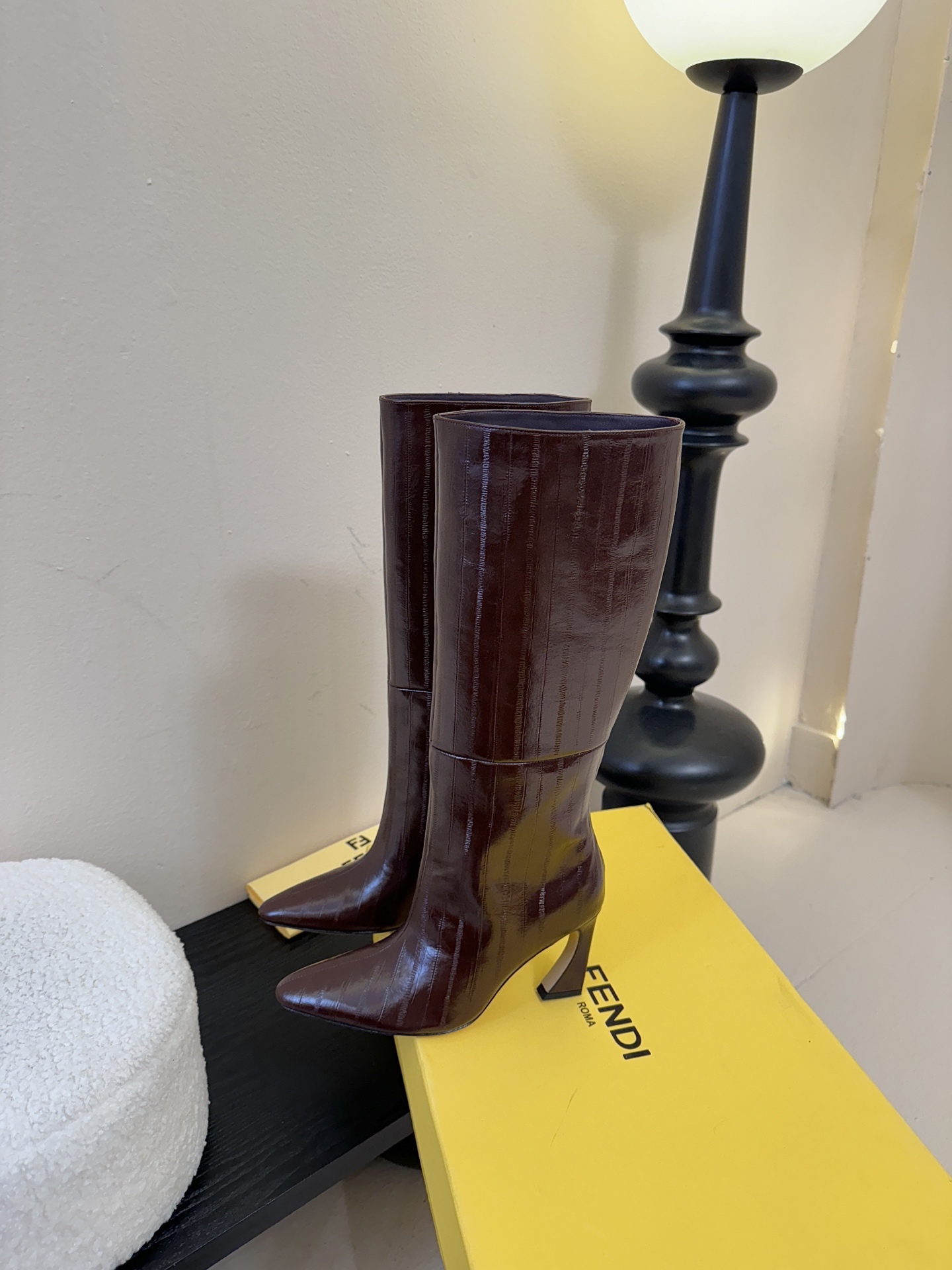 FENDI芬迪 25新切尔西骑士靴YYDS→_→FD又出美靴啦 经典FF老花高级特殊压印 开模原版分体五