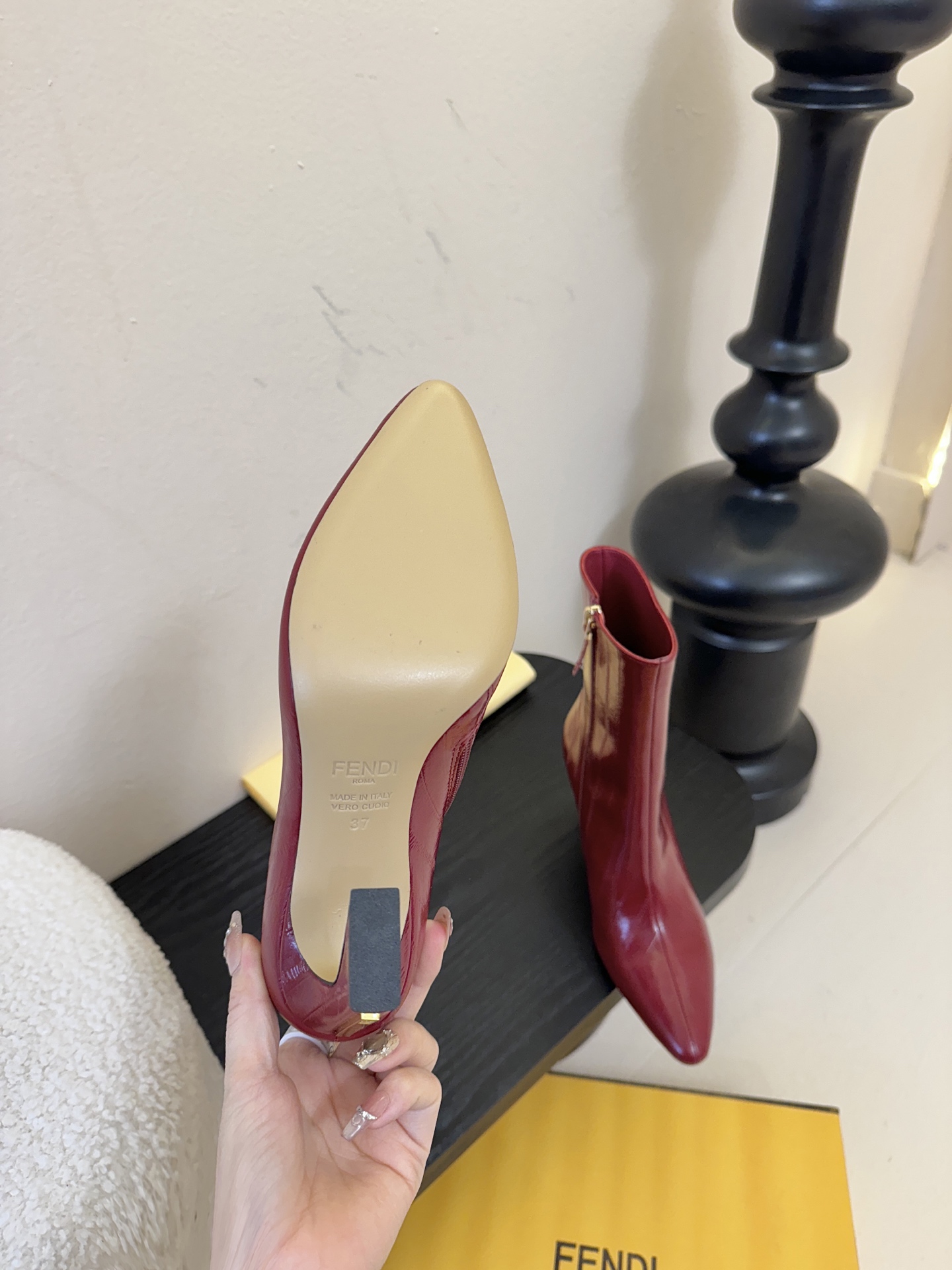 FENDI芬迪 25新切尔西短靴短靴 YYDS→_→FD又出美靴啦 经典FF老花高级特殊压印 开模原版分