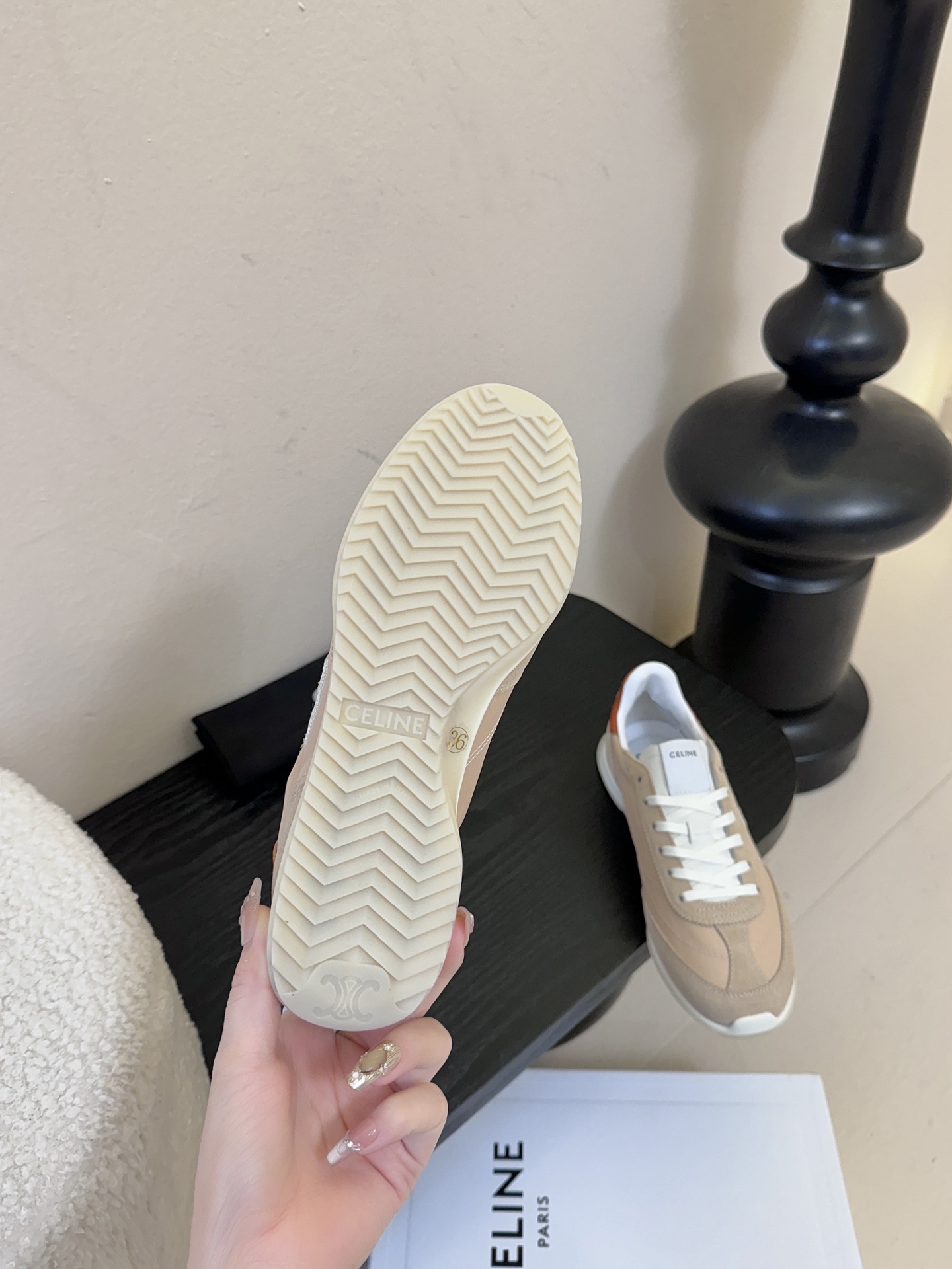 CELINE 休闲运动鞋‼️整双鞋子采购Zp开发打造，全部定制材料，独家开模大底，细节全部对版出货，连包