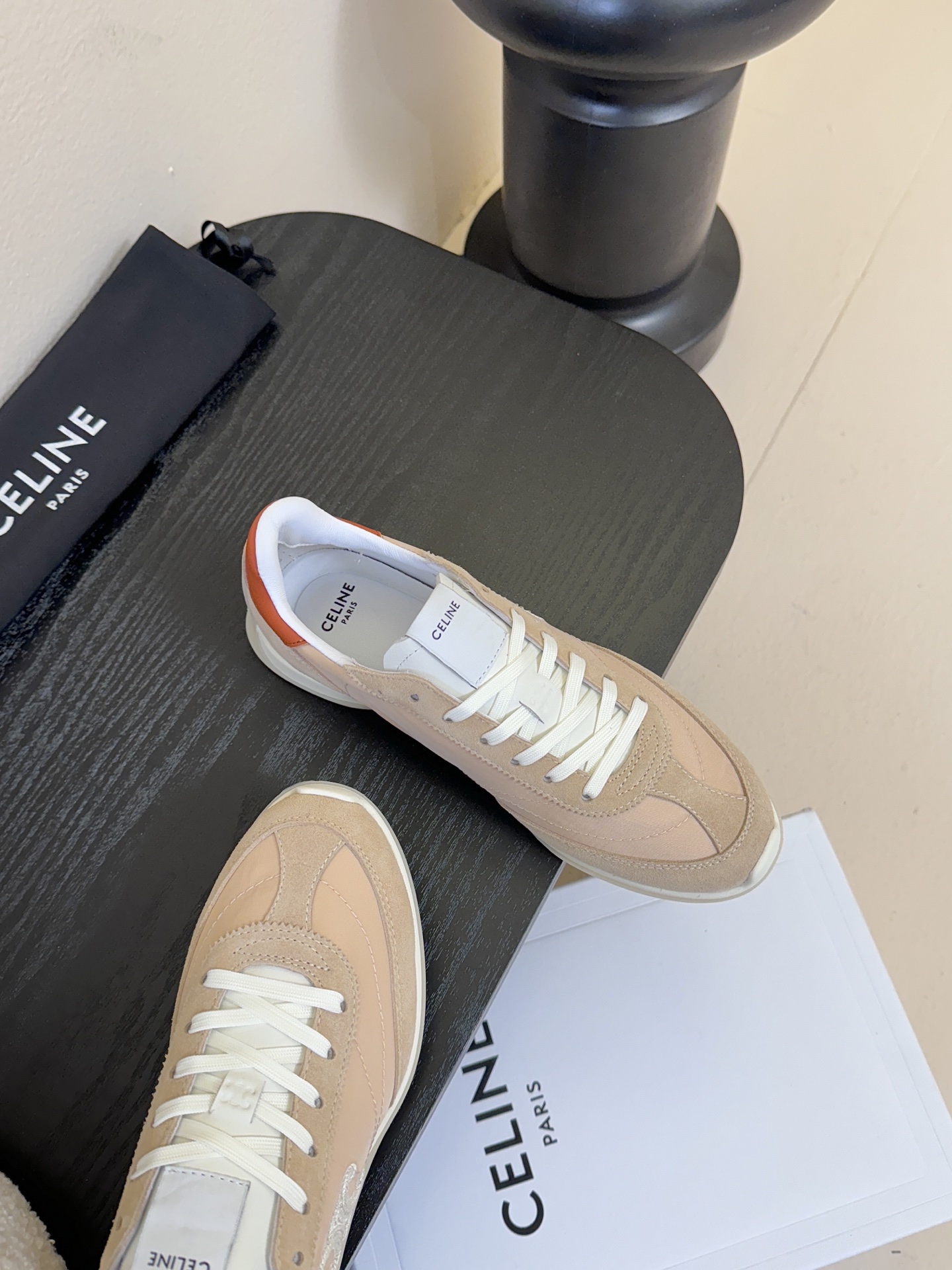 CELINE 休闲运动鞋‼️整双鞋子采购Zp开发打造，全部定制材料，独家开模大底，细节全部对版出货，连包