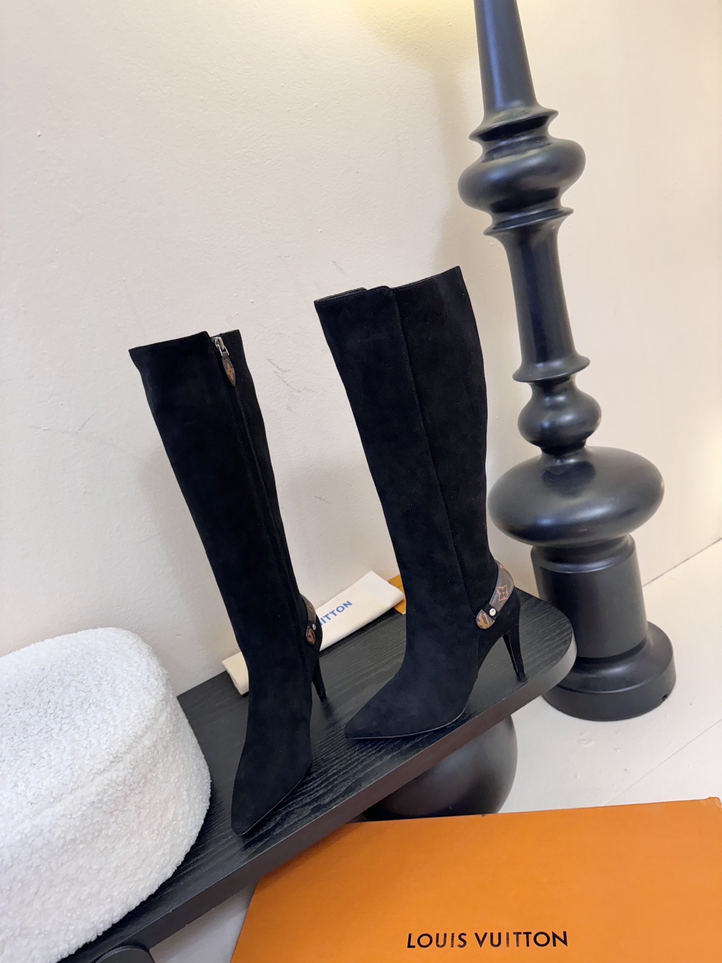 L驴家靴子系列推出 🔥最高端版本‼️1：1复制颜色高雅， 原鞋开发楦型🆗 整体线条流畅 按原版扣件开发 