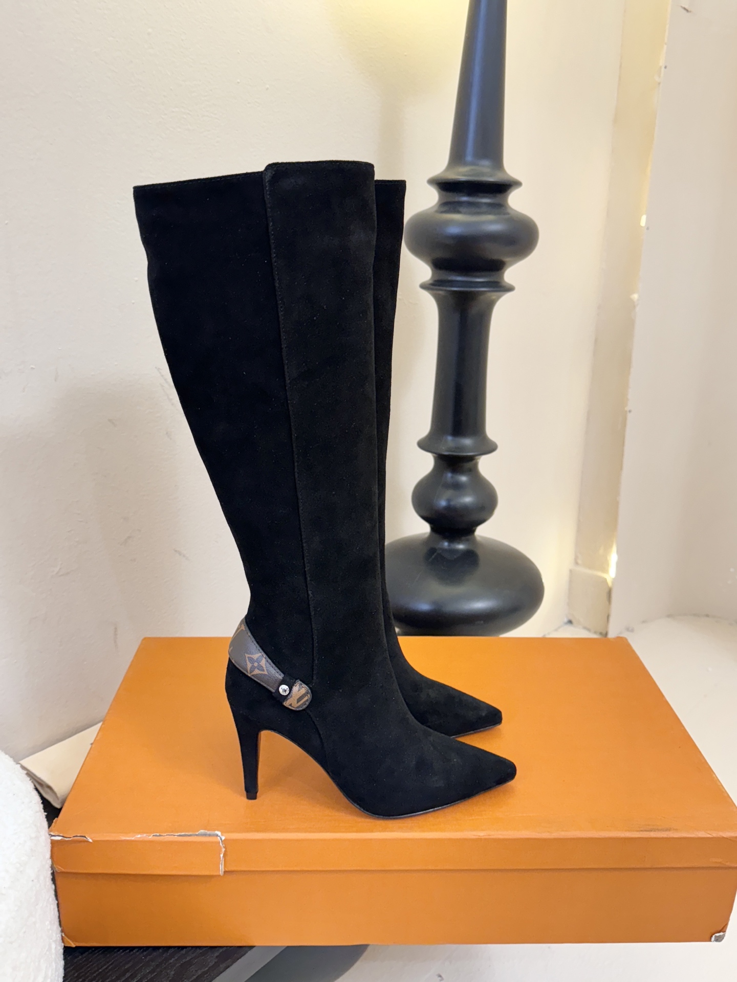 L驴家靴子系列推出 🔥最高端版本‼️1：1复制颜色高雅， 原鞋开发楦型🆗 整体线条流畅 按原版扣件开发 