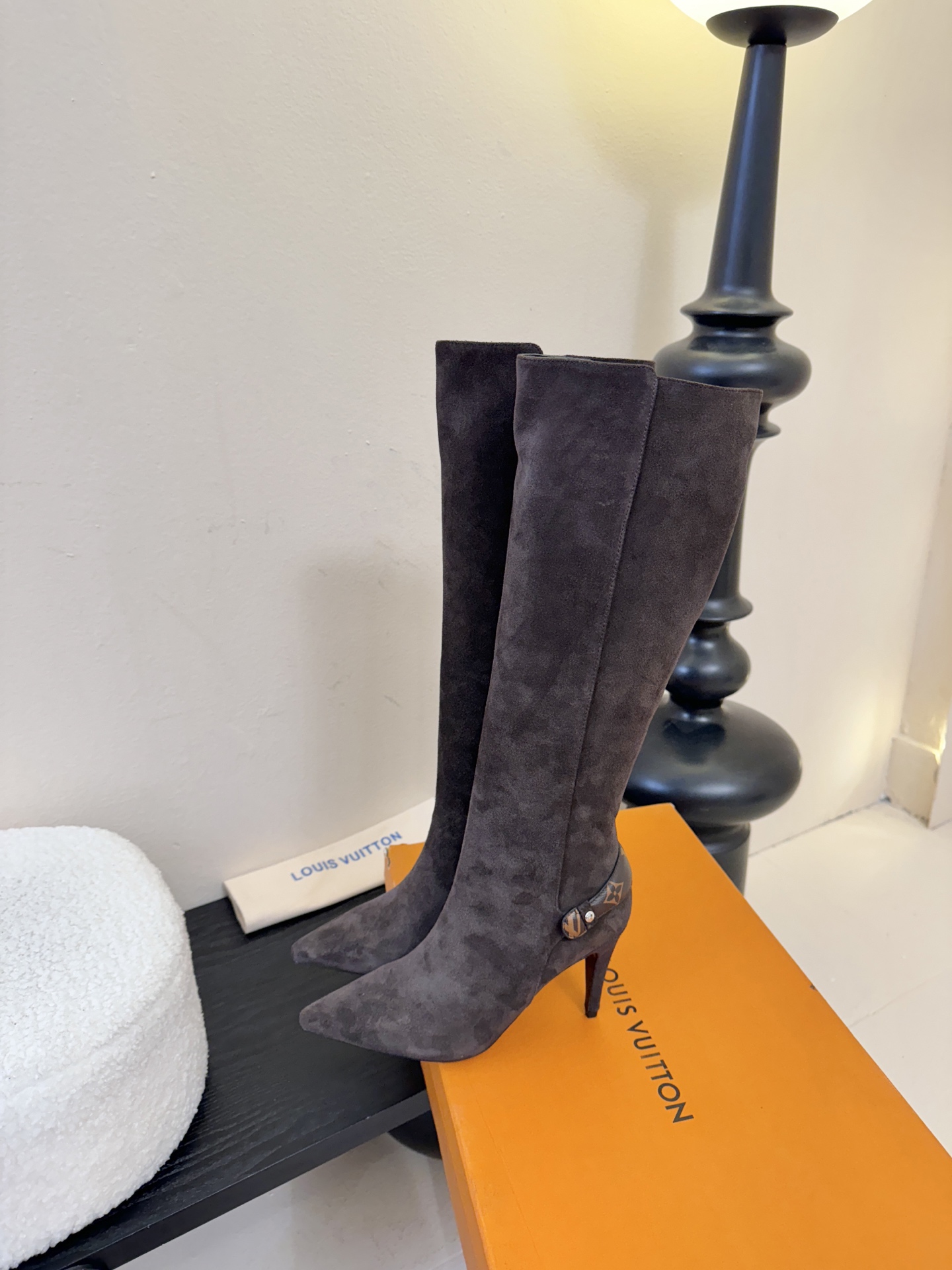 L驴家靴子系列推出 🔥最高端版本‼️1：1复制颜色高雅， 原鞋开发楦型🆗 整体线条流畅 按原版扣件开发 