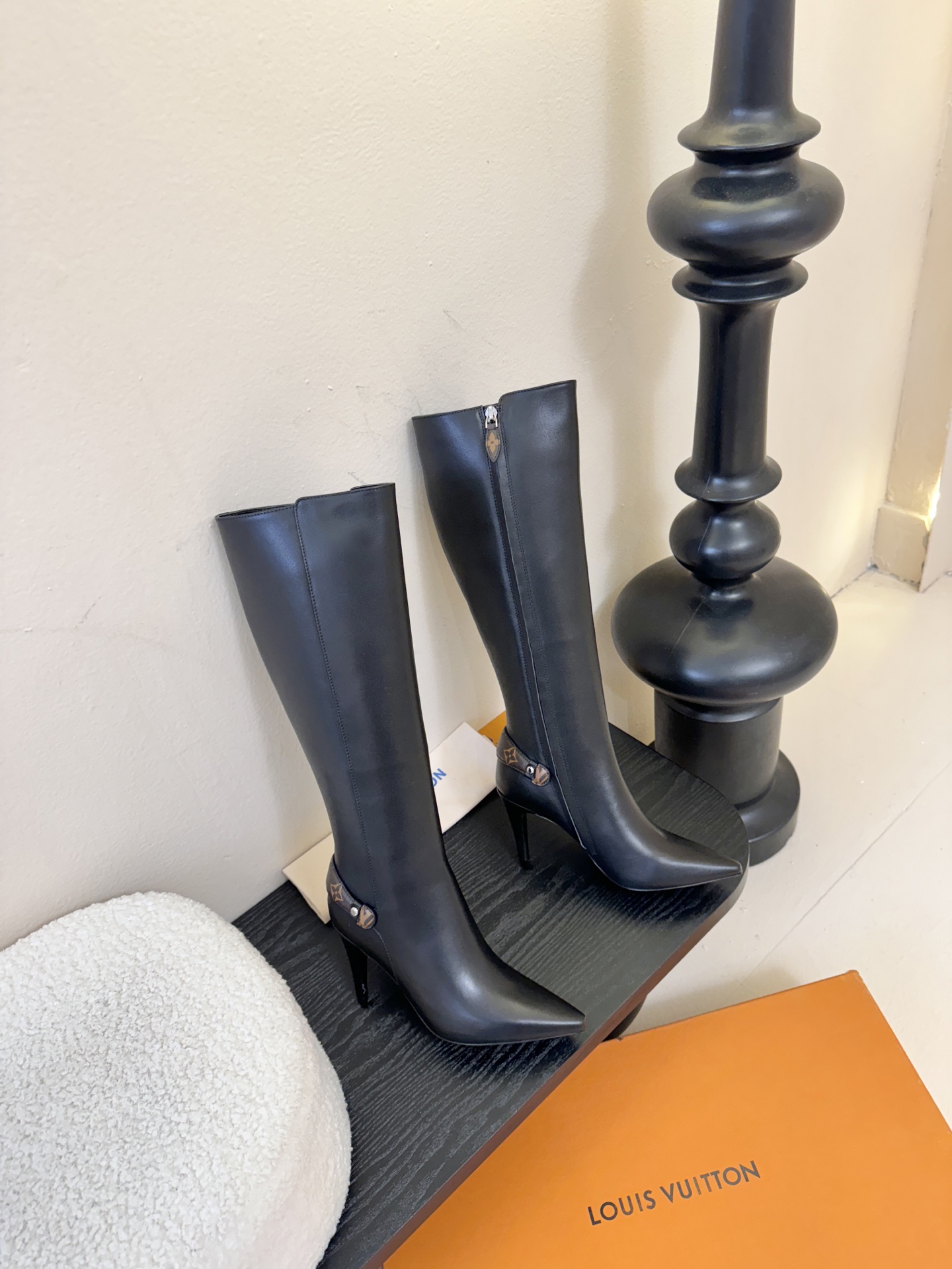 L驴家靴子系列推出 🔥最高端版本‼️1：1复制颜色高雅， 原鞋开发楦型🆗 整体线条流畅 按原版扣件开发 