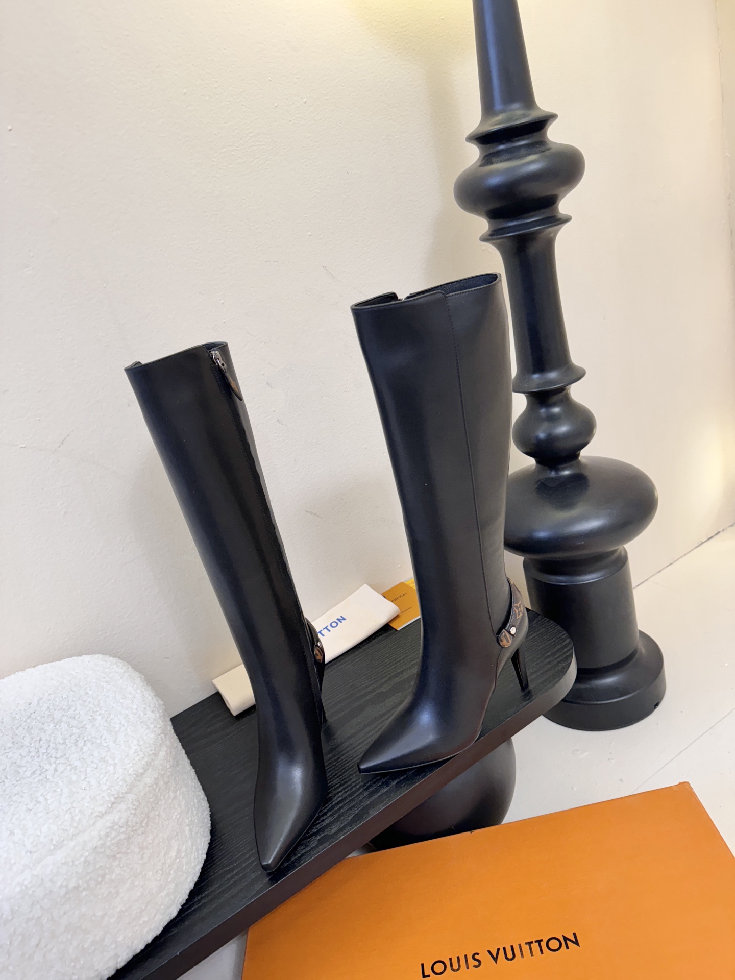 L驴家靴子系列推出 🔥最高端版本‼️1：1复制颜色高雅， 原鞋开发楦型🆗 整体线条流畅 按原版扣件开发 