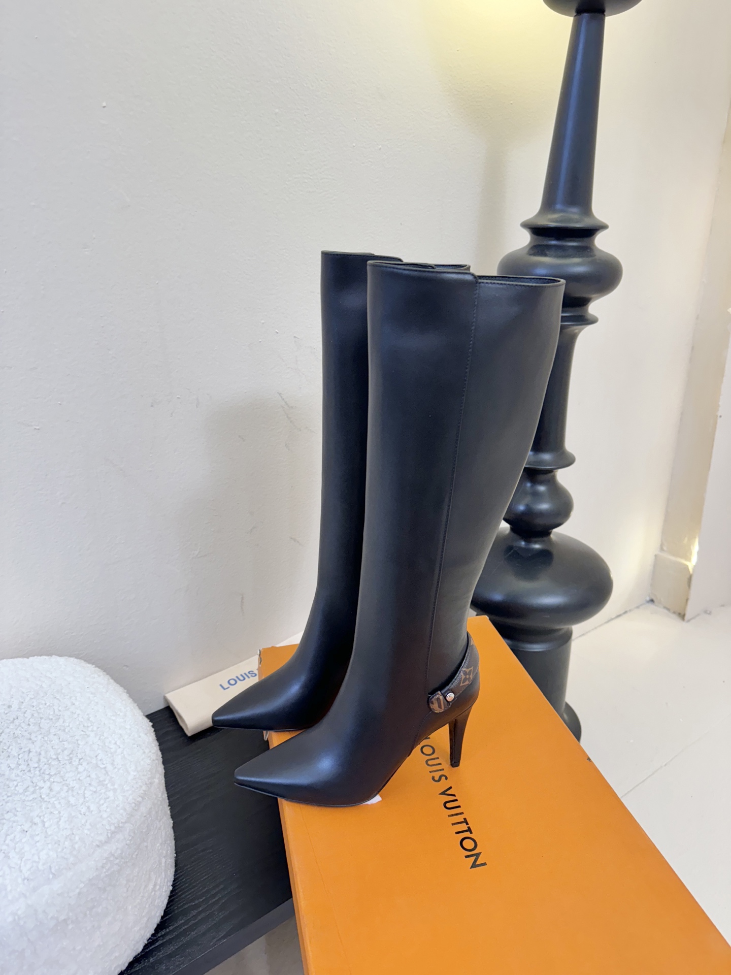 L驴家靴子系列推出 🔥最高端版本‼️1：1复制颜色高雅， 原鞋开发楦型🆗 整体线条流畅 按原版扣件开发 