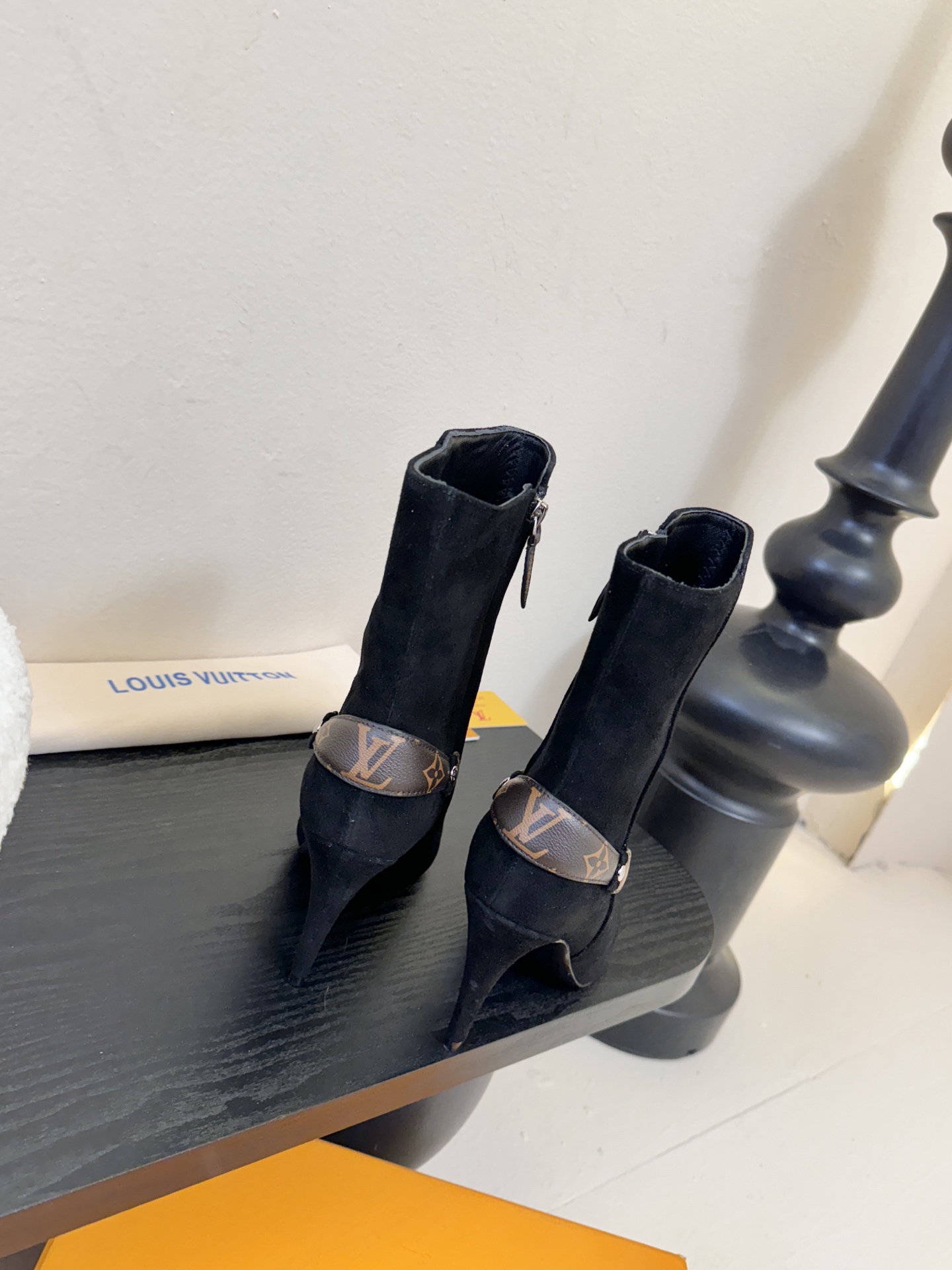 L驴家靴子系列推出 🔥最高端版本‼️1：1复制颜色高雅， 原鞋开发楦型🆗 整体线条流畅 按原版扣件开发 