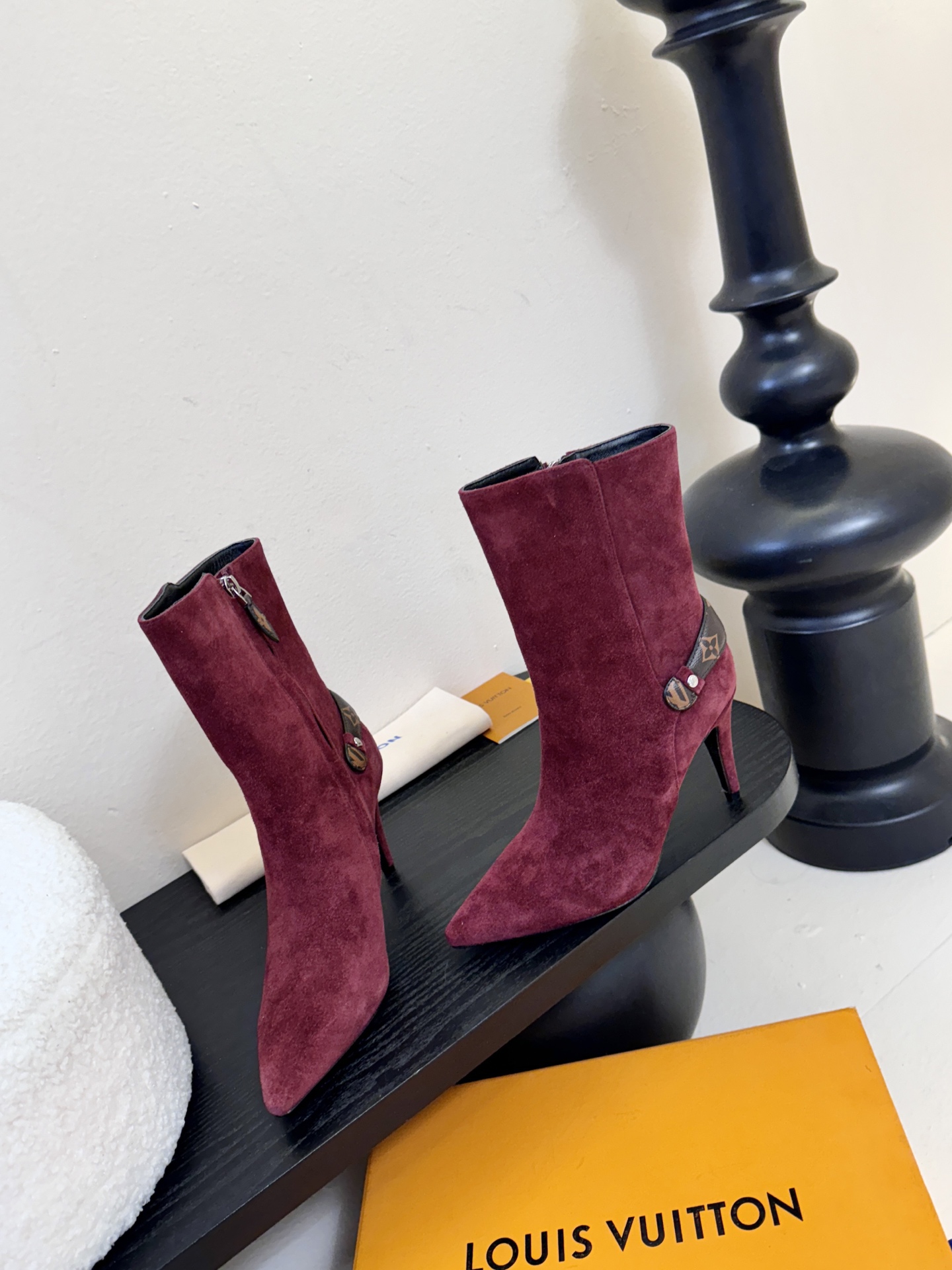 L驴家靴子系列推出 🔥最高端版本‼️1：1复制颜色高雅， 原鞋开发楦型🆗 整体线条流畅 按原版扣件开发 