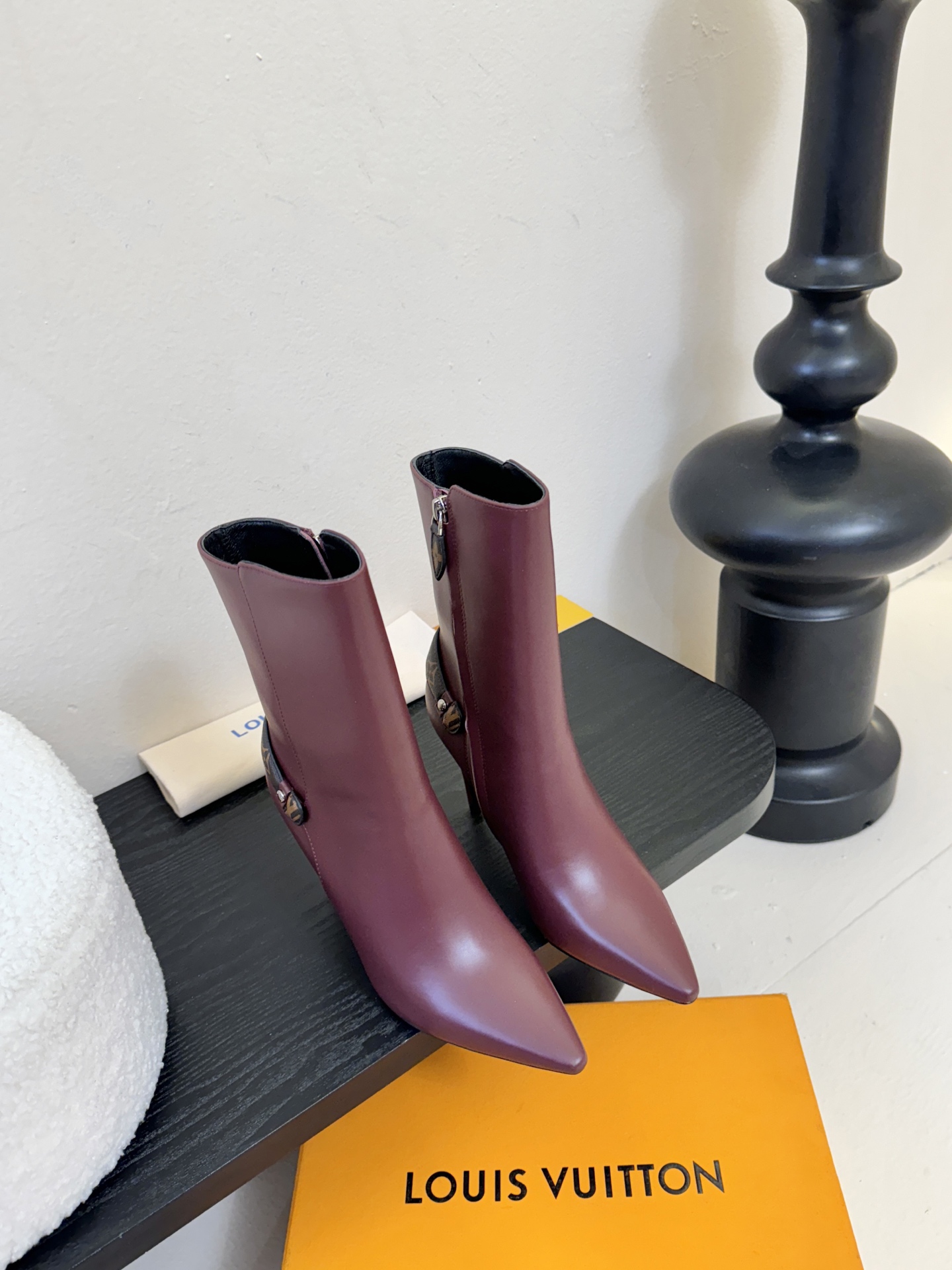 L驴家靴子系列推出 🔥最高端版本‼️1：1复制颜色高雅， 原鞋开发楦型🆗 整体线条流畅 按原版扣件开发 