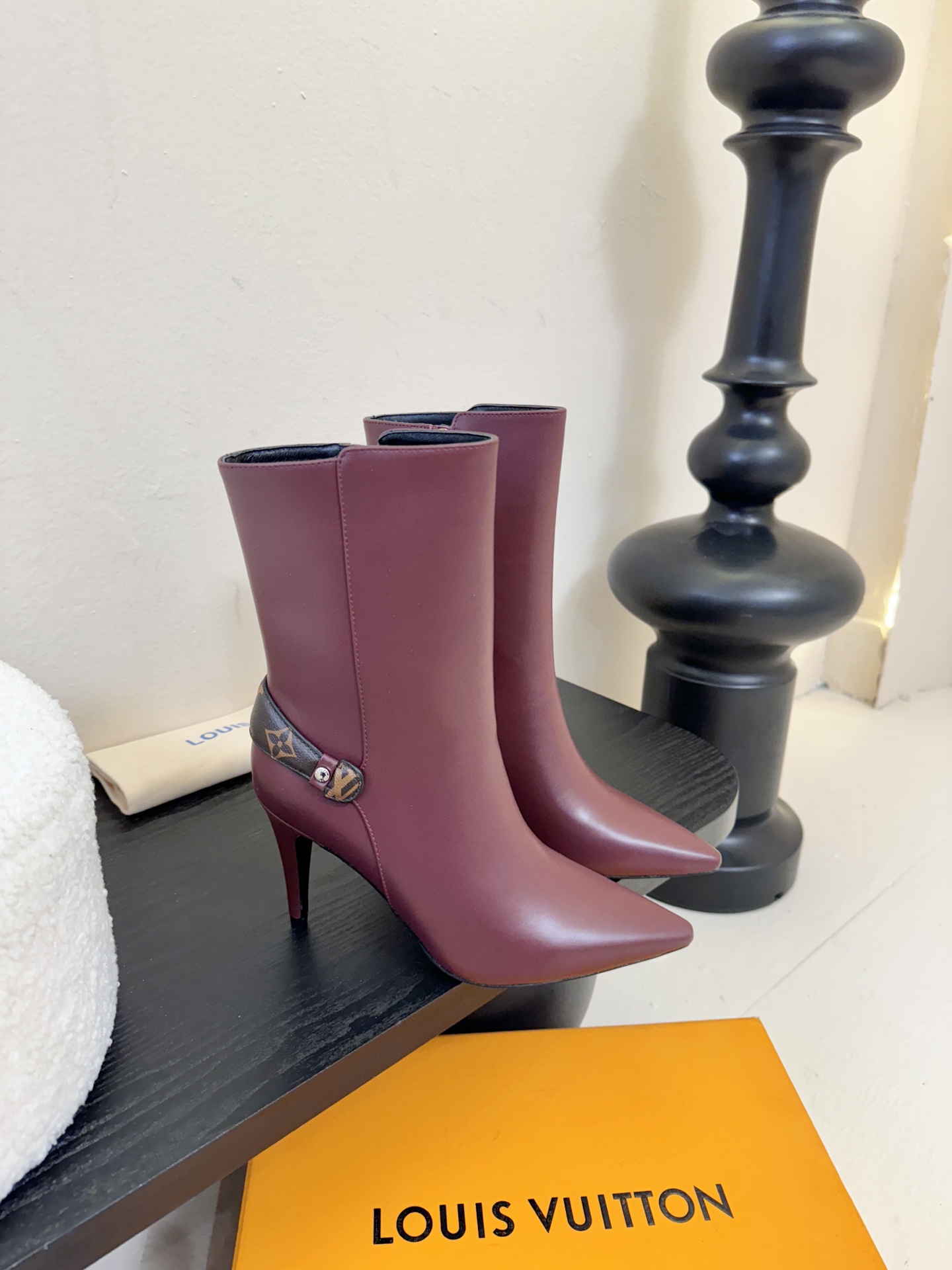 L驴家靴子系列推出 🔥最高端版本‼️1：1复制颜色高雅， 原鞋开发楦型🆗 整体线条流畅 按原版扣件开发 