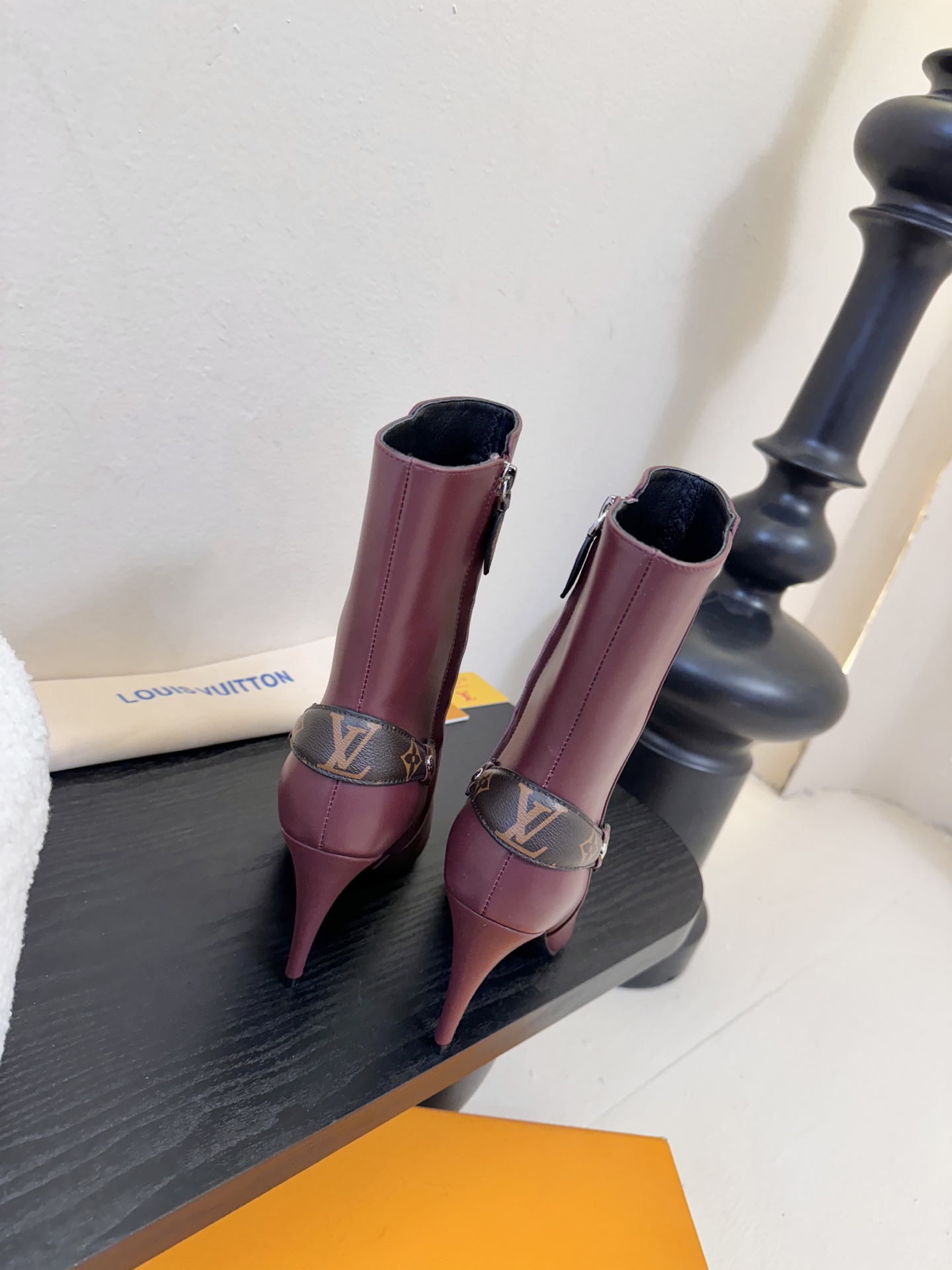 L驴家靴子系列推出 🔥最高端版本‼️1：1复制颜色高雅， 原鞋开发楦型🆗 整体线条流畅 按原版扣件开发 