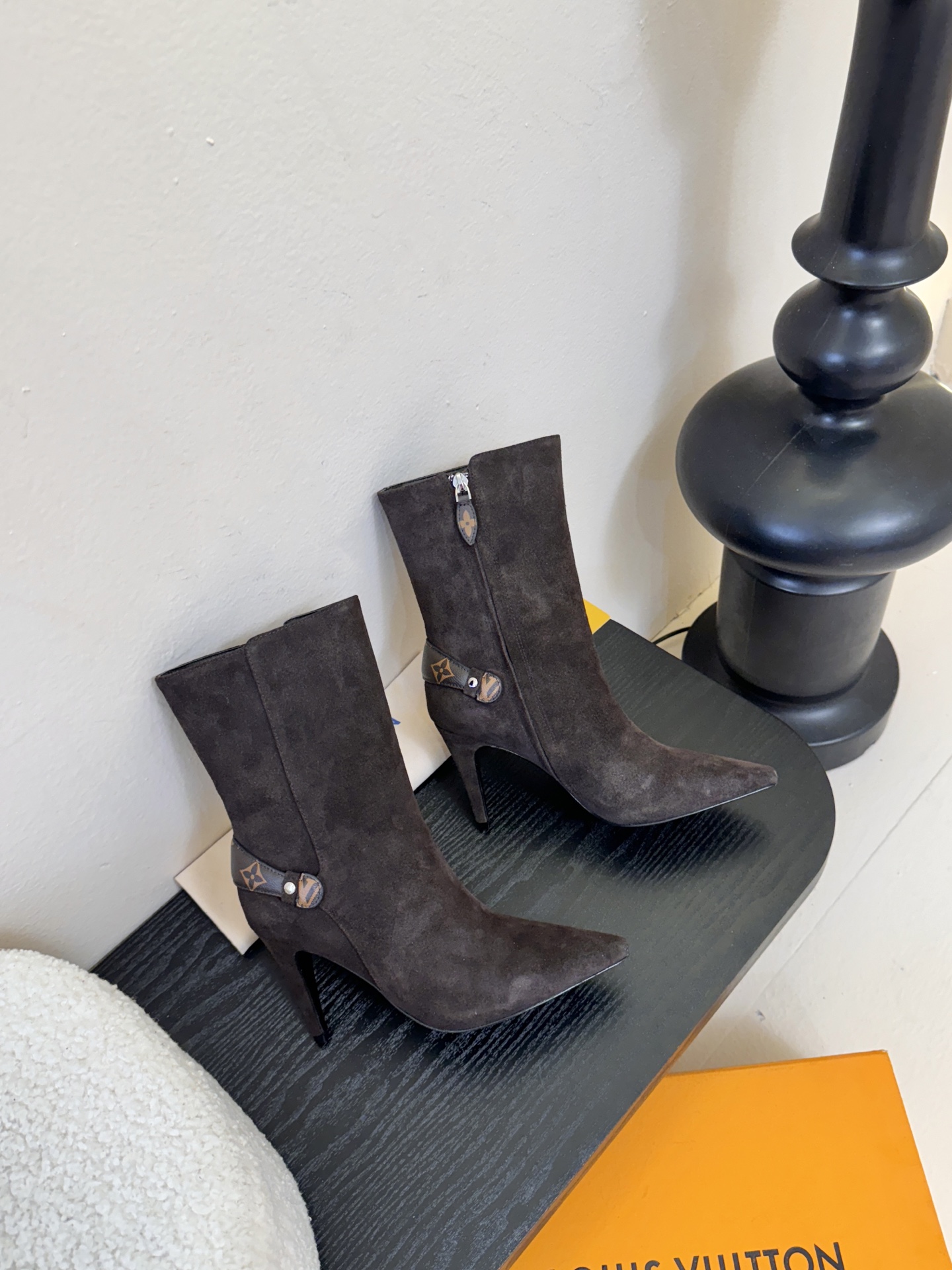 L驴家靴子系列推出 🔥最高端版本‼️1：1复制颜色高雅， 原鞋开发楦型🆗 整体线条流畅 按原版扣件开发 