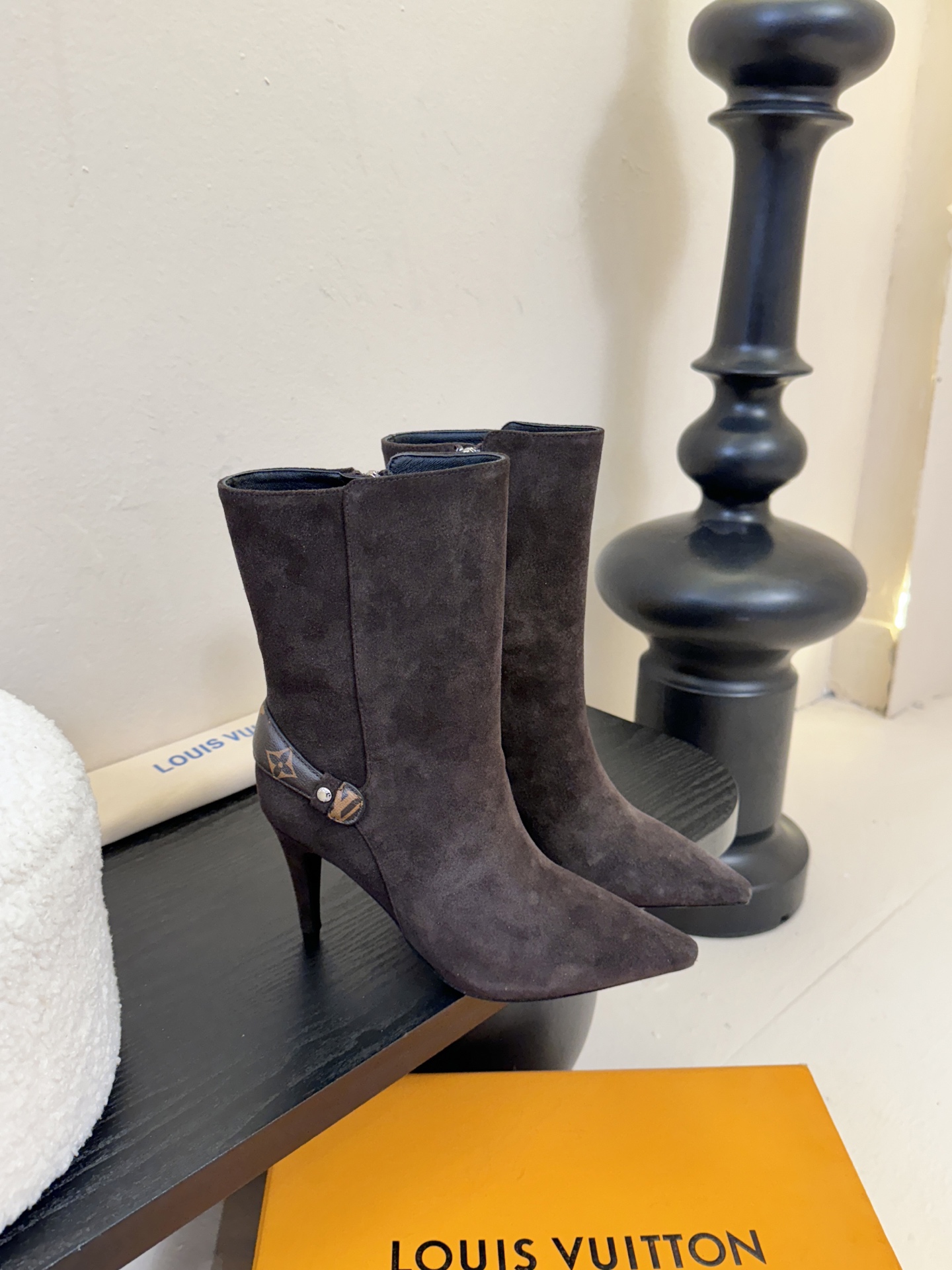 L驴家靴子系列推出 🔥最高端版本‼️1：1复制颜色高雅， 原鞋开发楦型🆗 整体线条流畅 按原版扣件开发 