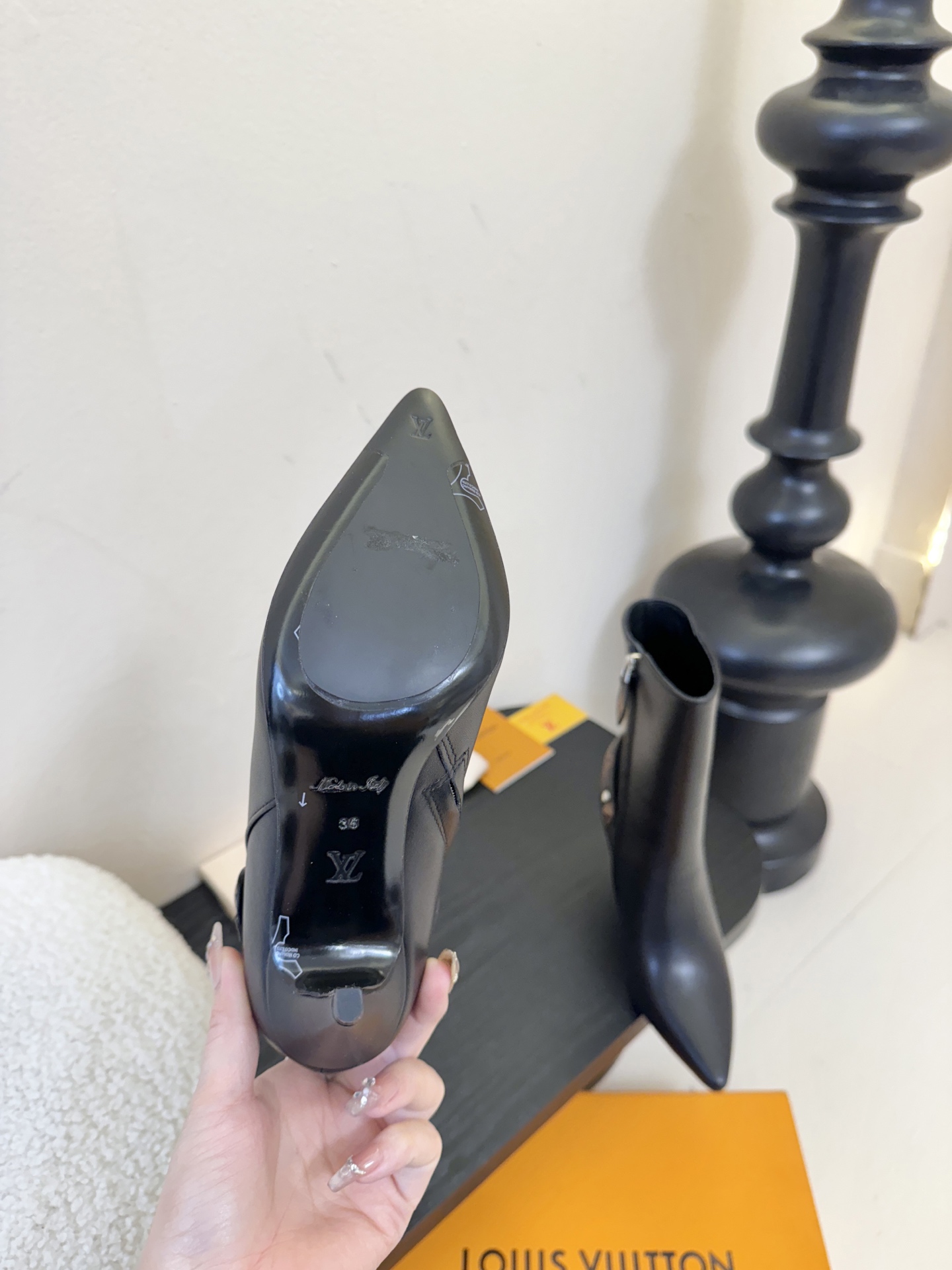 L驴家靴子系列推出 🔥最高端版本‼️1：1复制颜色高雅， 原鞋开发楦型🆗 整体线条流畅 按原版扣件开发 