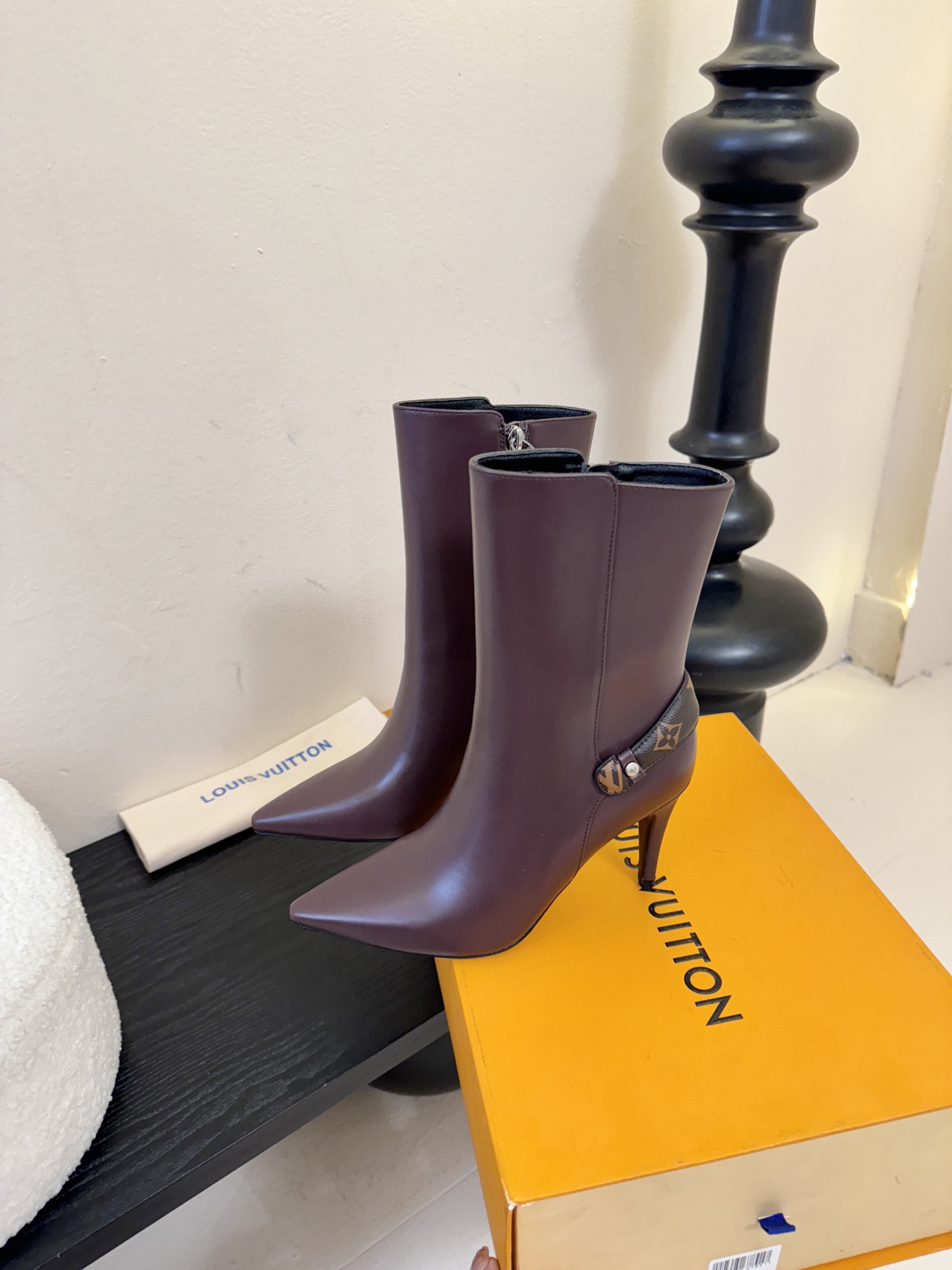 L驴家靴子系列推出 🔥最高端版本‼️1：1复制颜色高雅， 原鞋开发楦型🆗 整体线条流畅 按原版扣件开发 