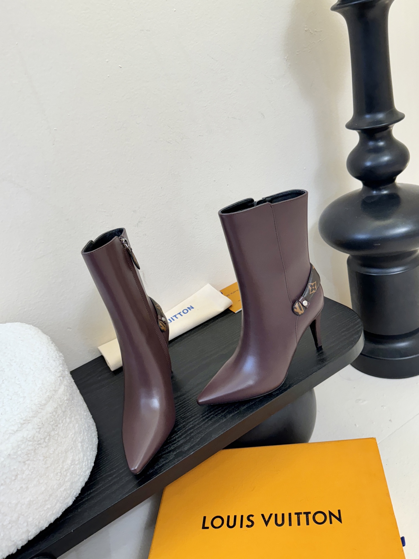 L驴家靴子系列推出 🔥最高端版本‼️1：1复制颜色高雅， 原鞋开发楦型🆗 整体线条流畅 按原版扣件开发 