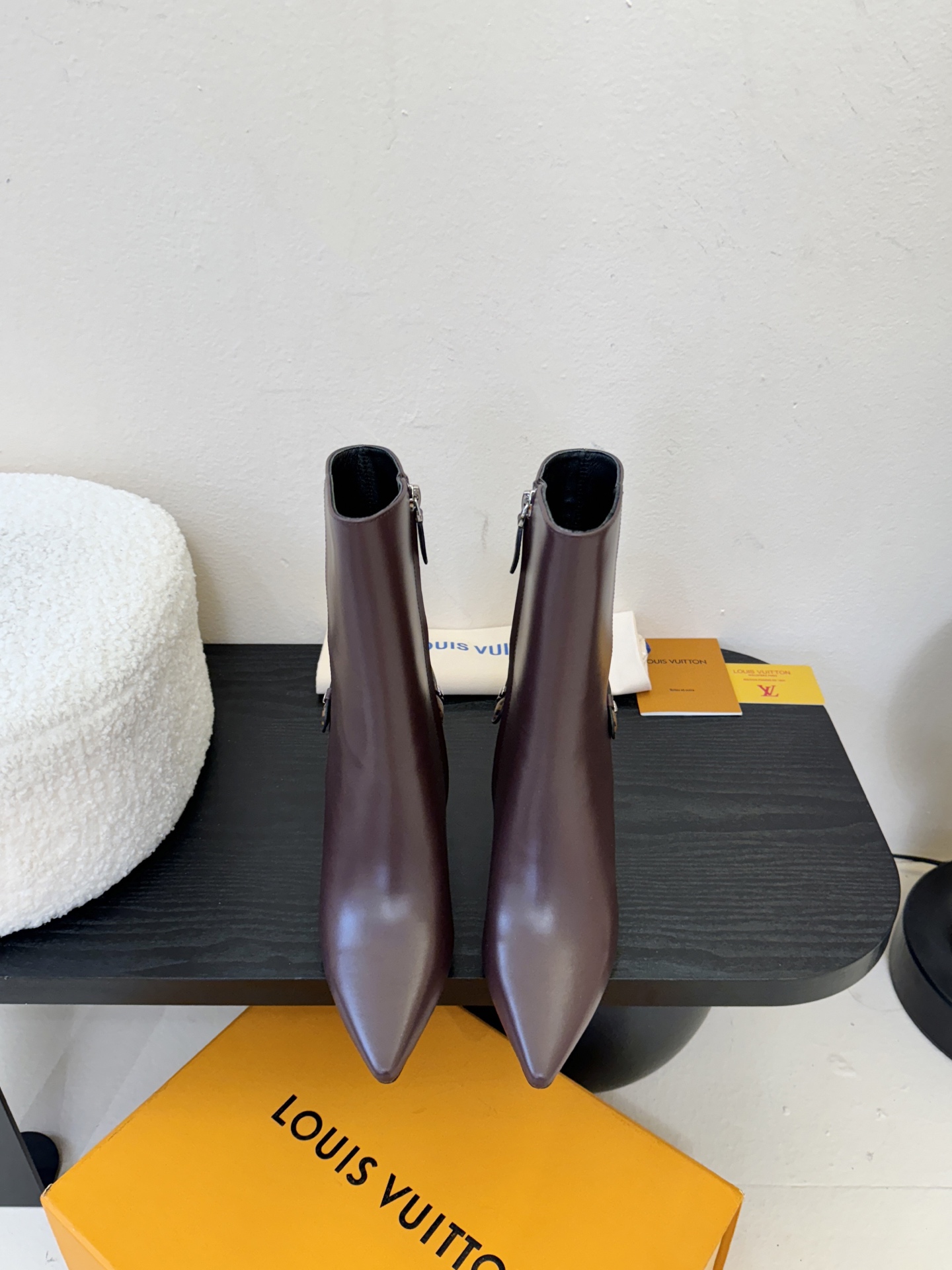 L驴家靴子系列推出 🔥最高端版本‼️1：1复制颜色高雅， 原鞋开发楦型🆗 整体线条流畅 按原版扣件开发 