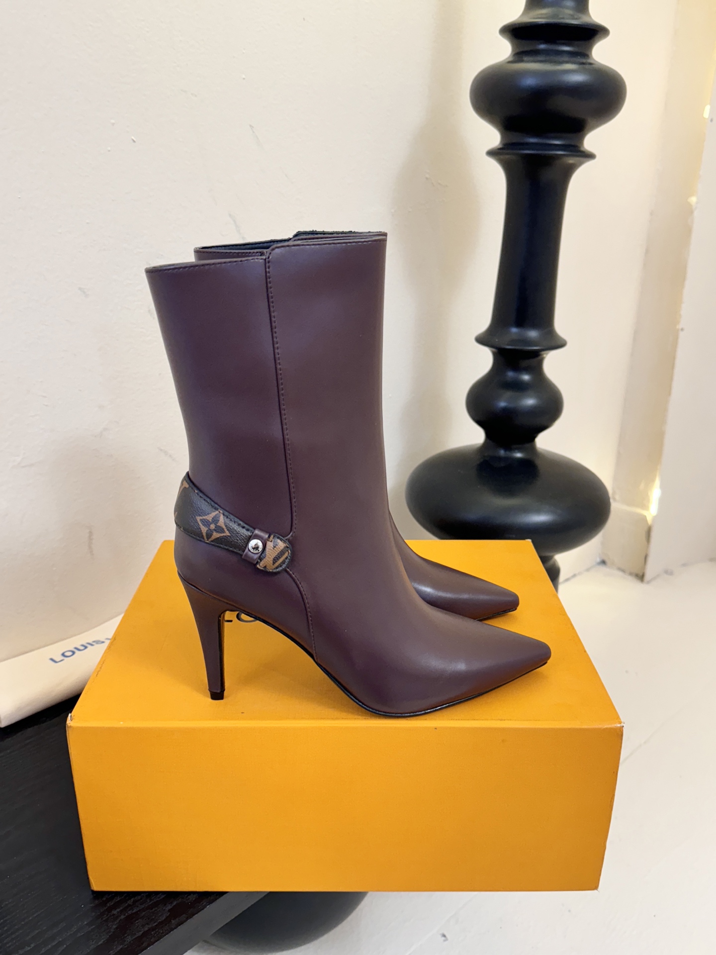 L驴家靴子系列推出 🔥最高端版本‼️1：1复制颜色高雅， 原鞋开发楦型🆗 整体线条流畅 按原版扣件开发 