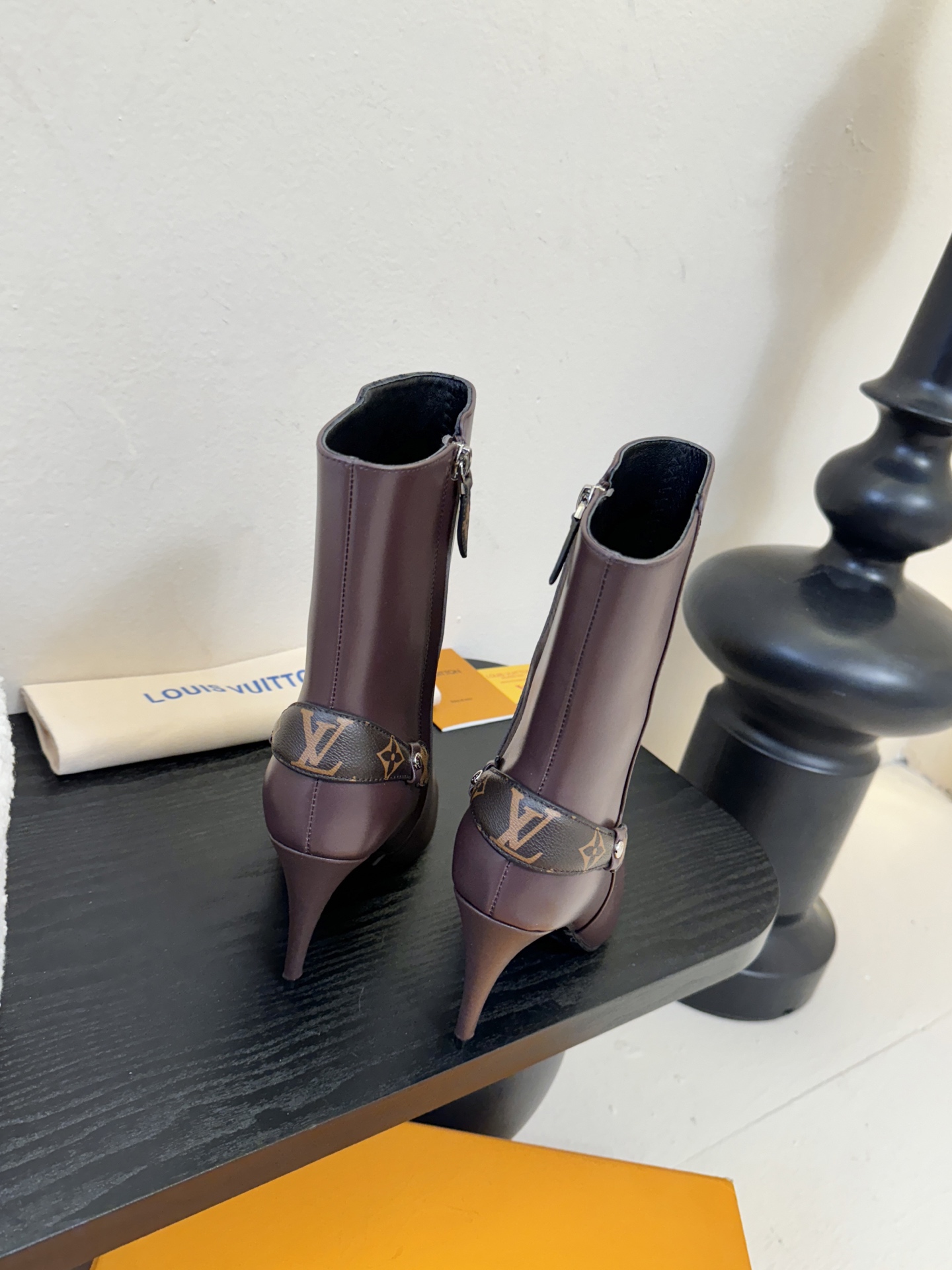 L驴家靴子系列推出 🔥最高端版本‼️1：1复制颜色高雅， 原鞋开发楦型🆗 整体线条流畅 按原版扣件开发 