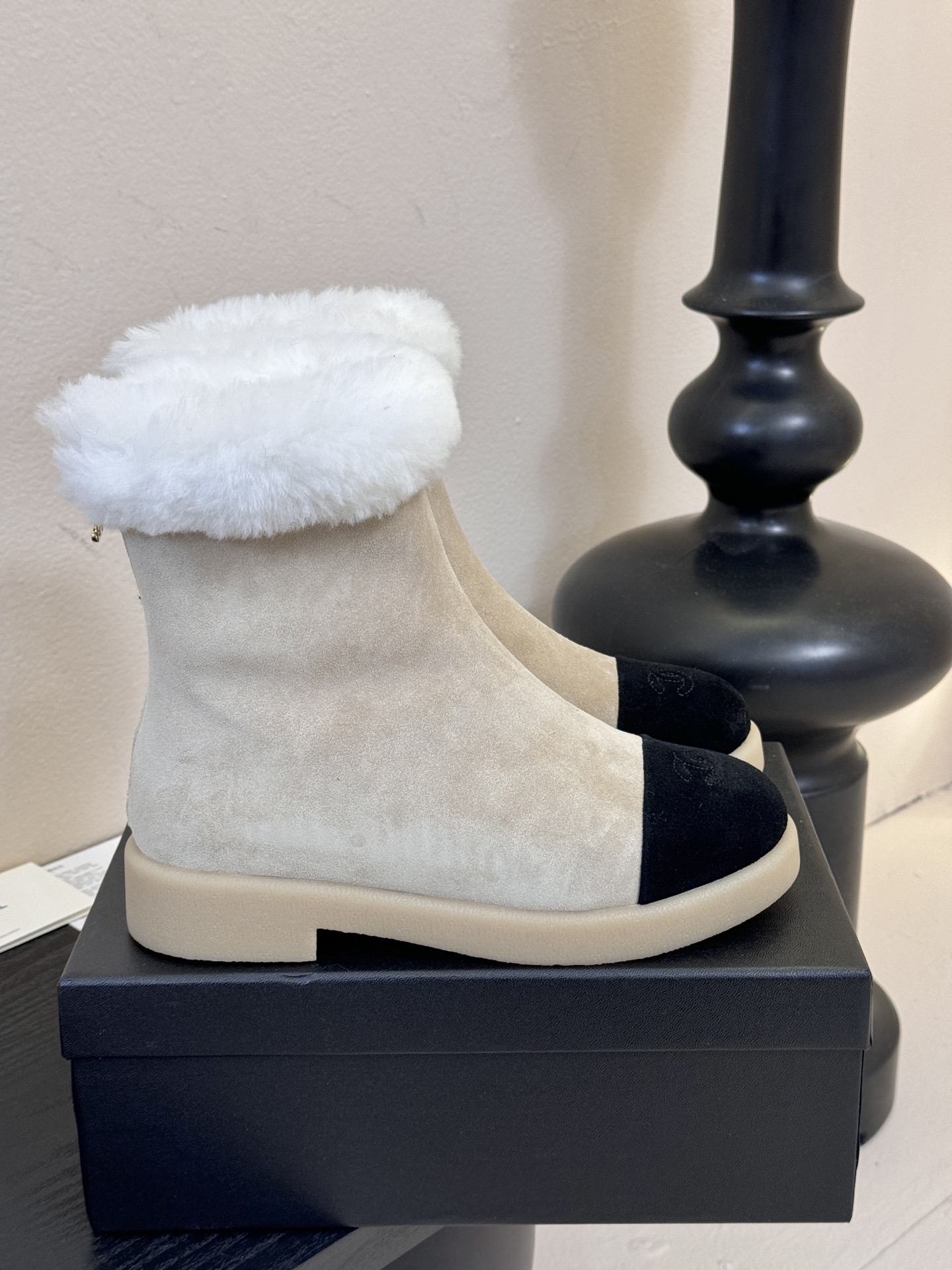 CHANEL香奈儿*小香秋冬新款雪地靴骑士靴库靴切尔西靴真的是帅气时尚的代表马丁靴骑士靴靴筒Chanel