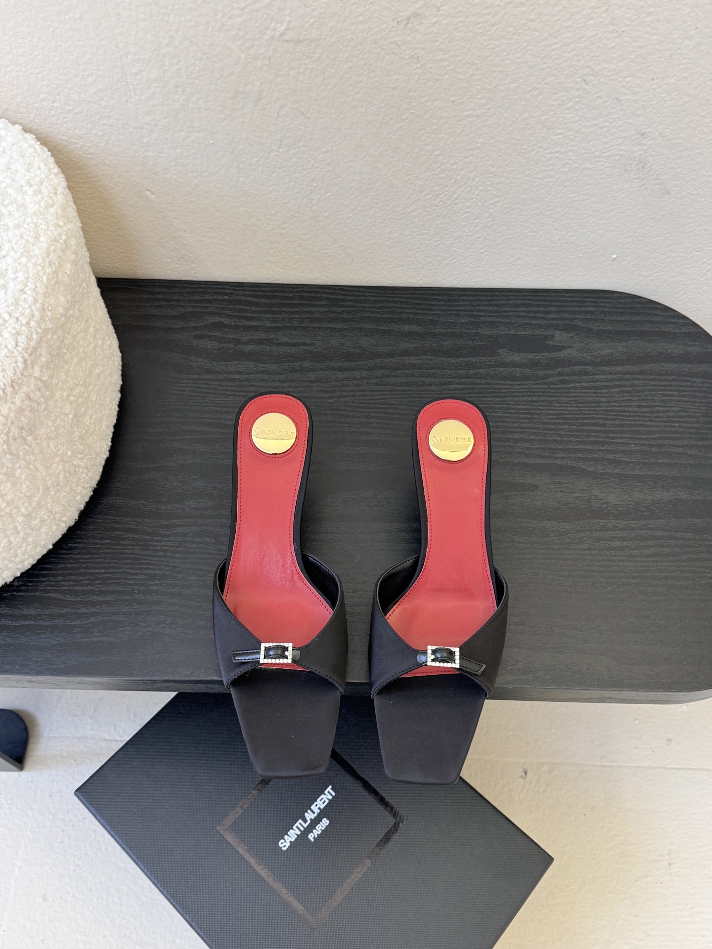 圣罗兰Saint Lauren* 25ss新YSL Logo高跟鞋拖Ysl走秀款高跟鞋 各种小裙子搭配起