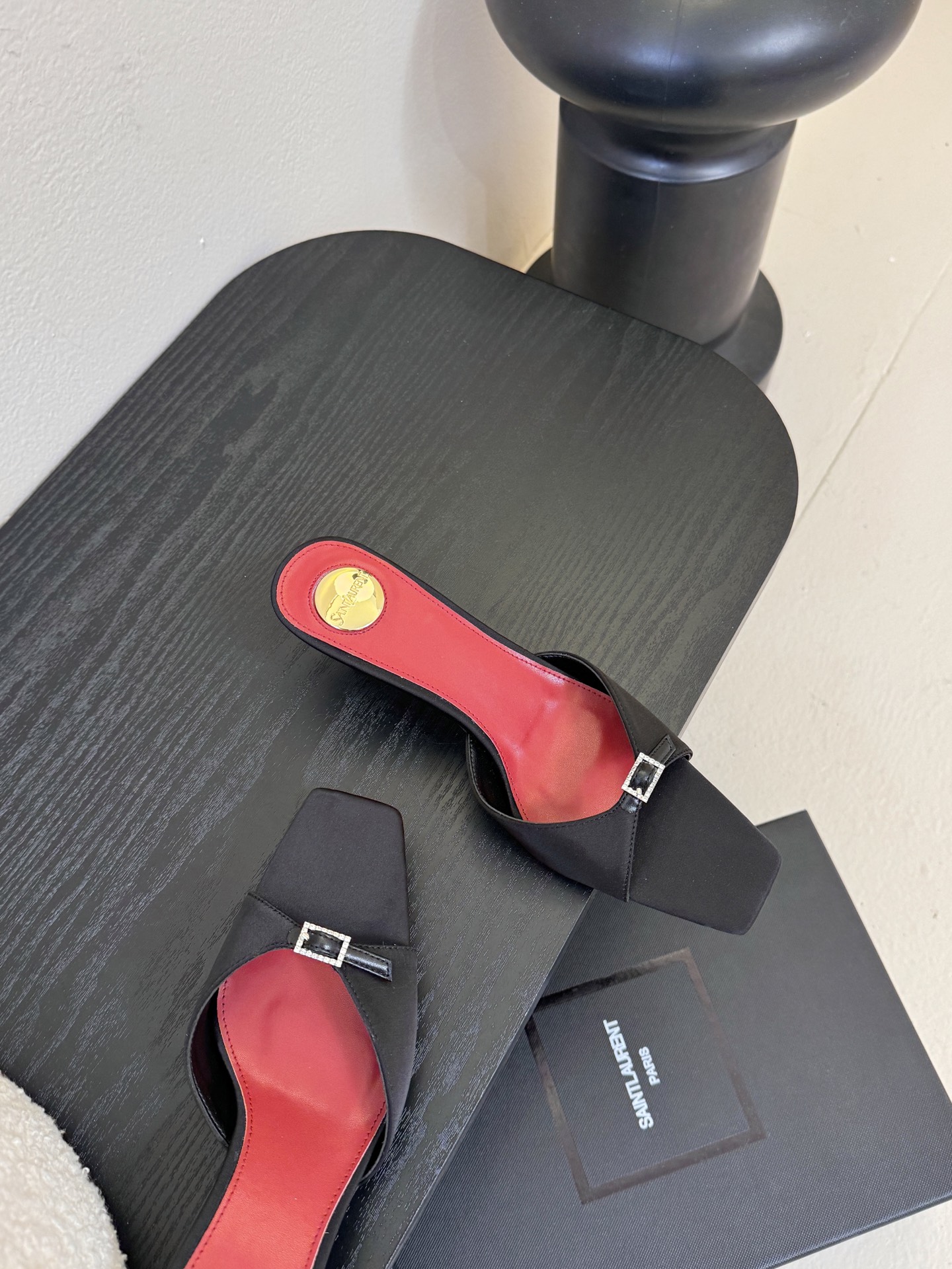 圣罗兰Saint Lauren* 25ss新YSL Logo高跟鞋拖Ysl走秀款高跟鞋 各种小裙子搭配起