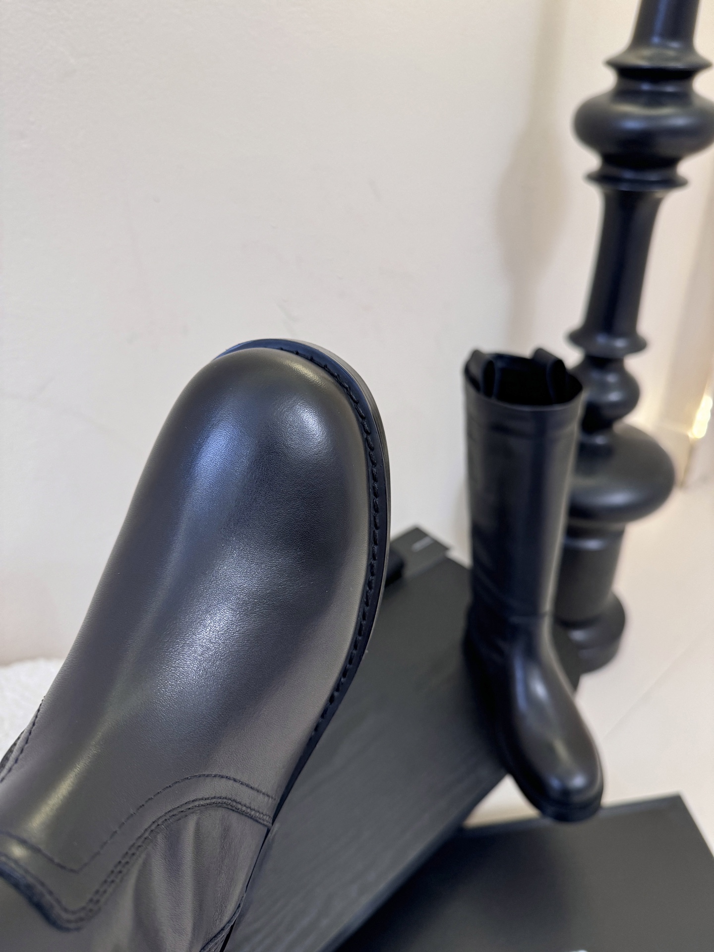 Ann Demeulemeester 饰扣袢可拆设计及膝靴DEMEULEMEESTE😍秋冬系列款骑士靴长